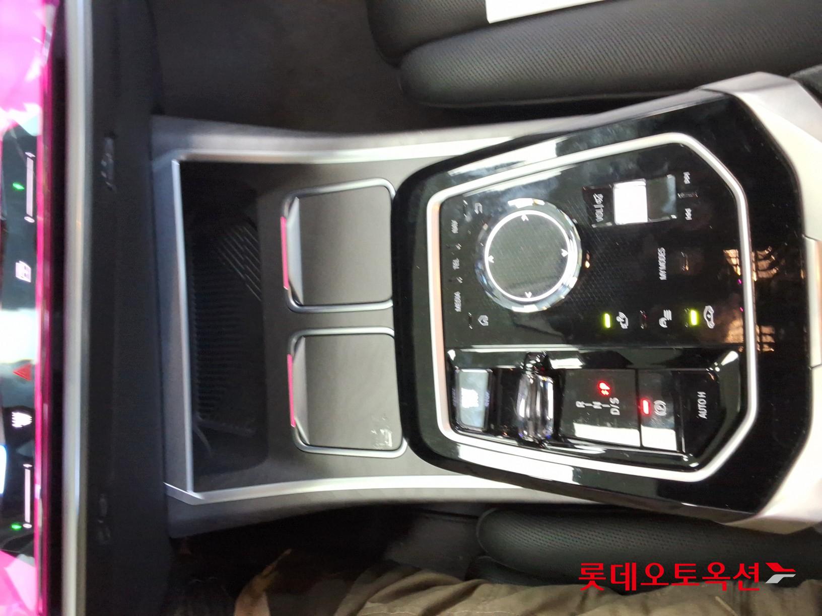 BMW  740i id 3476461 из Кореи 31