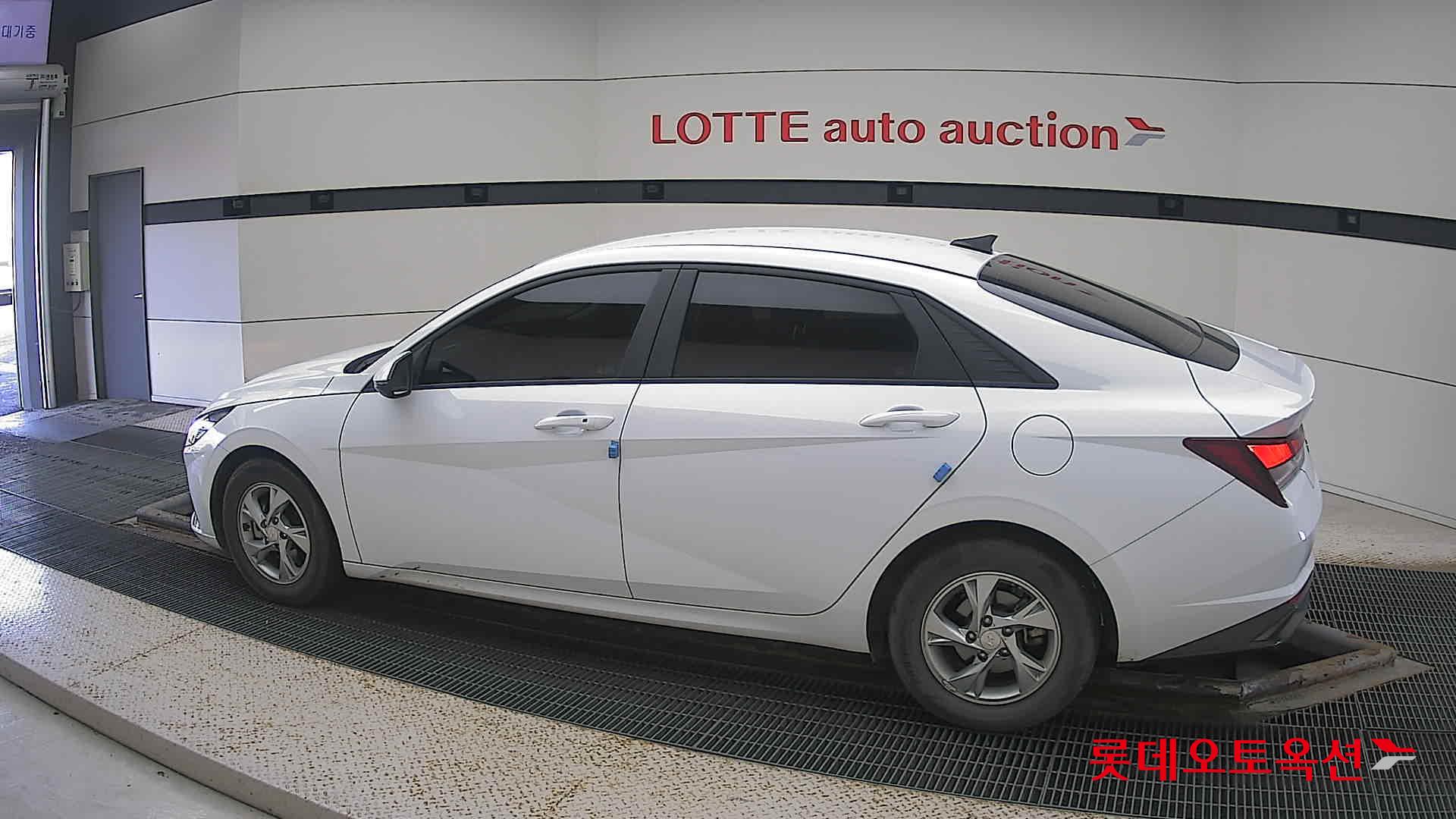 Hyundai Avante id 3461905 из Кореи 11