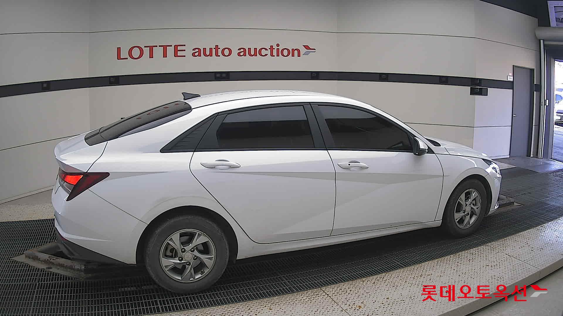 Hyundai Avante id 3461905 из Кореи 18