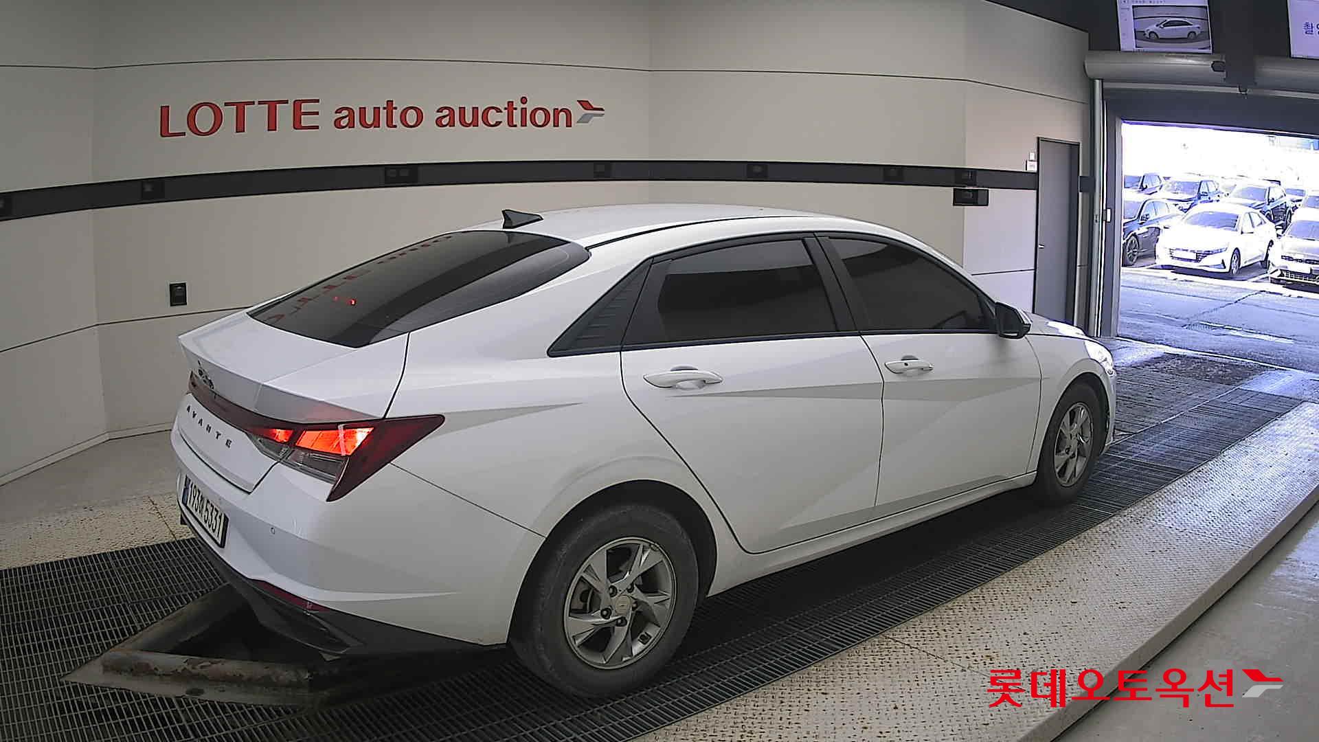 Hyundai Avante id 3461905 из Кореи 19