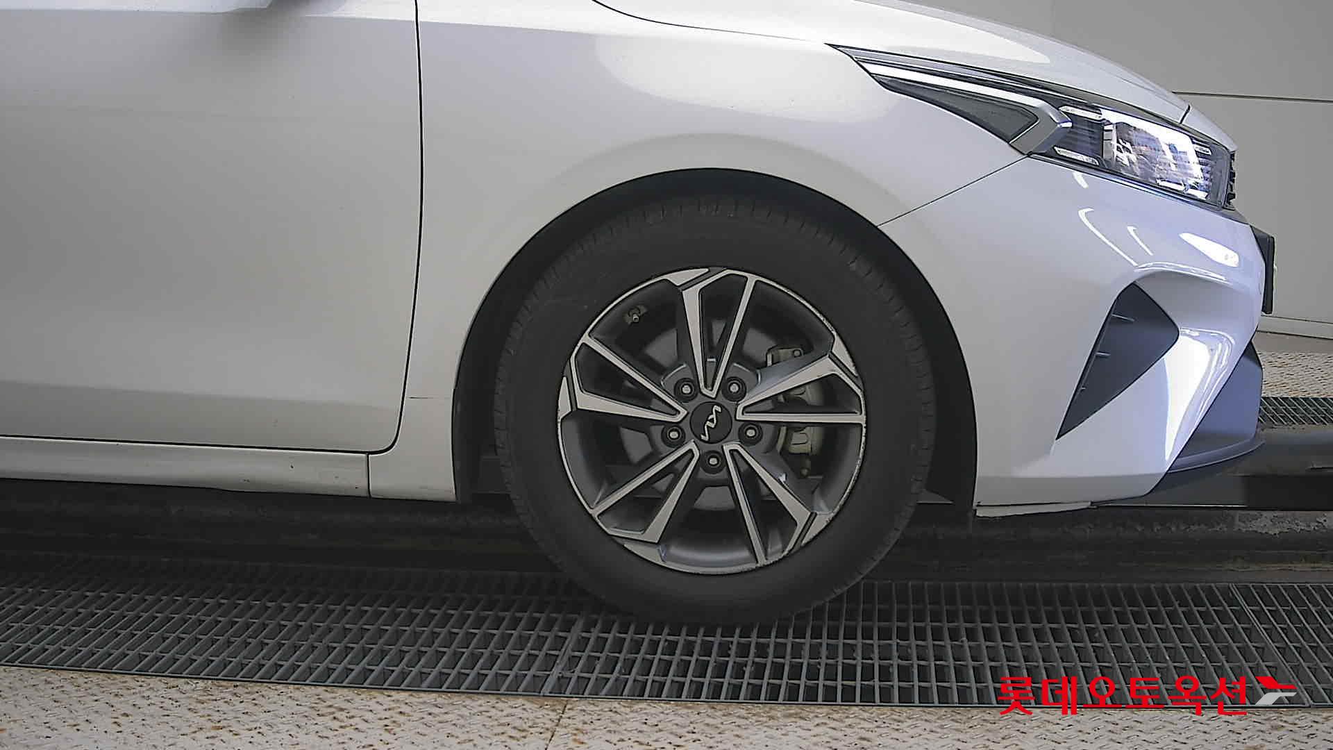 Kia K3 id 3461973 из Кореи 23