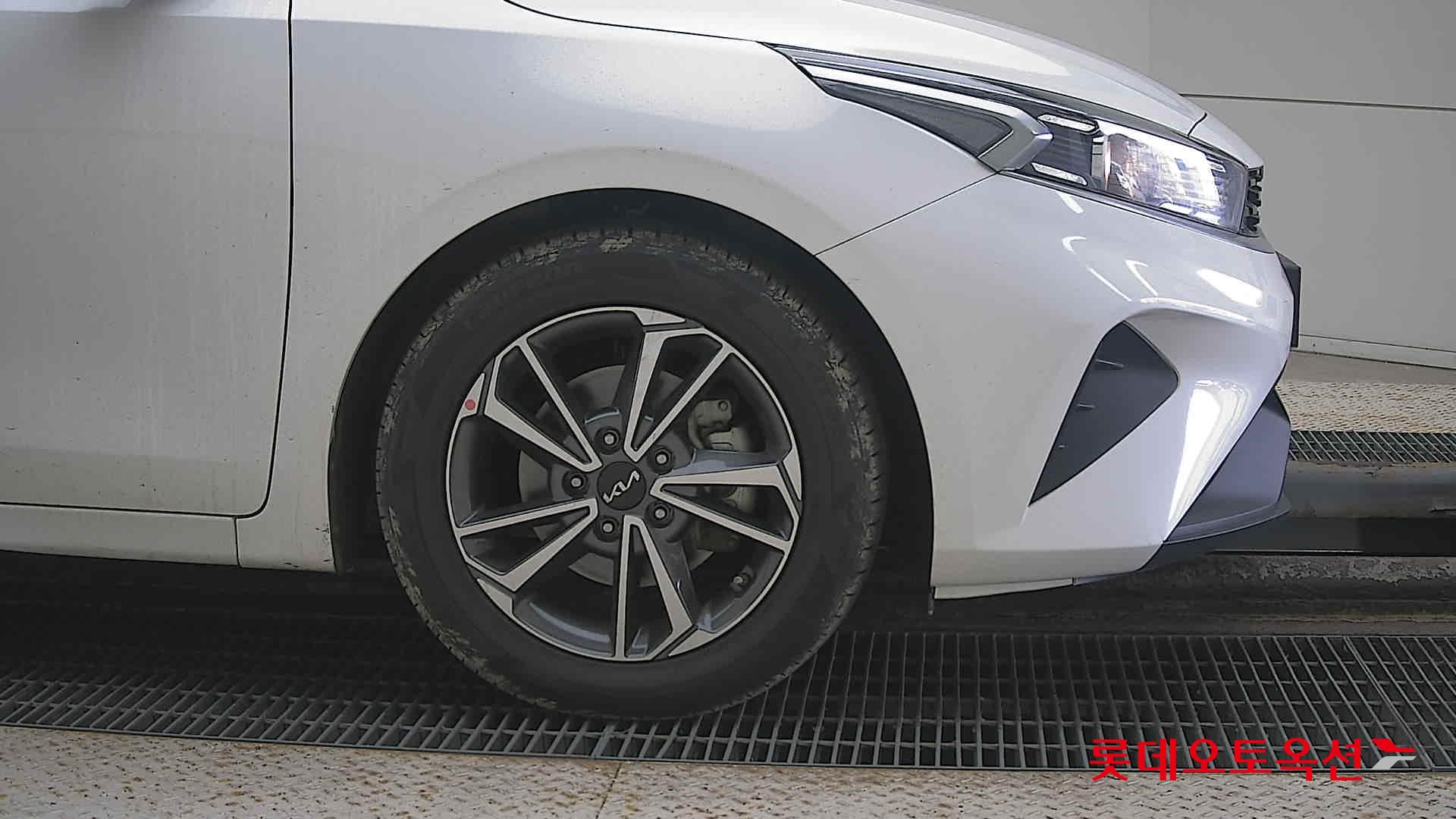 Kia K3 id 3466857 из Кореи 23