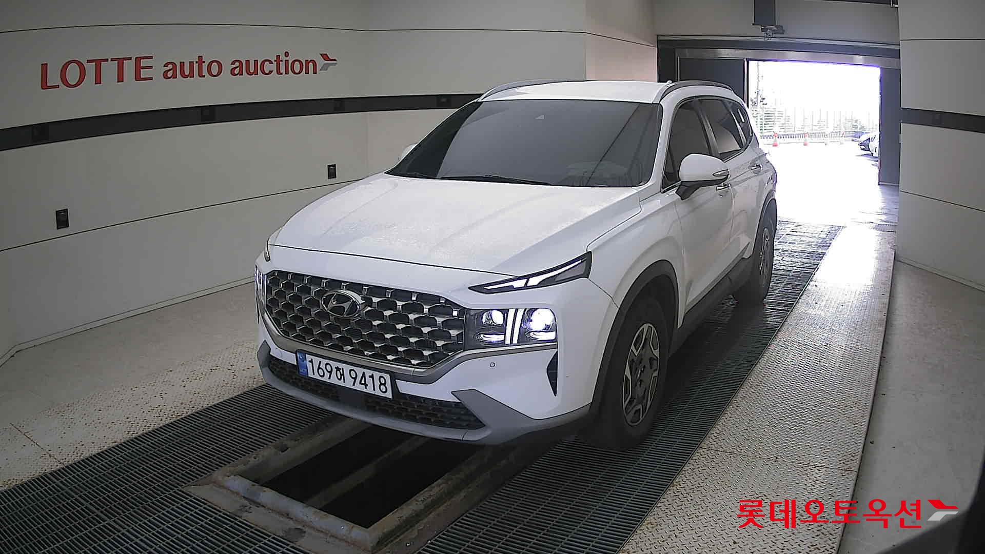 Hyundai Santa Fe Hybrid 2022 Creamy White Pearl (optional) из Кореи