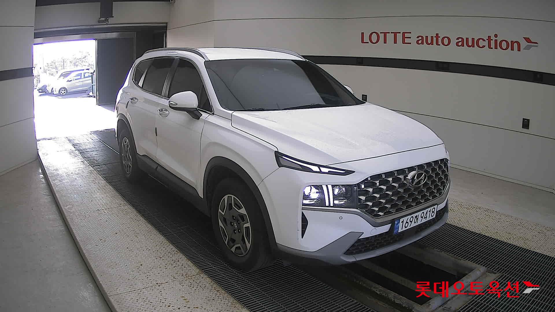 Hyundai Santa Fe Hybrid 2022 Creamy White Pearl (optional) из Кореи, фото 2