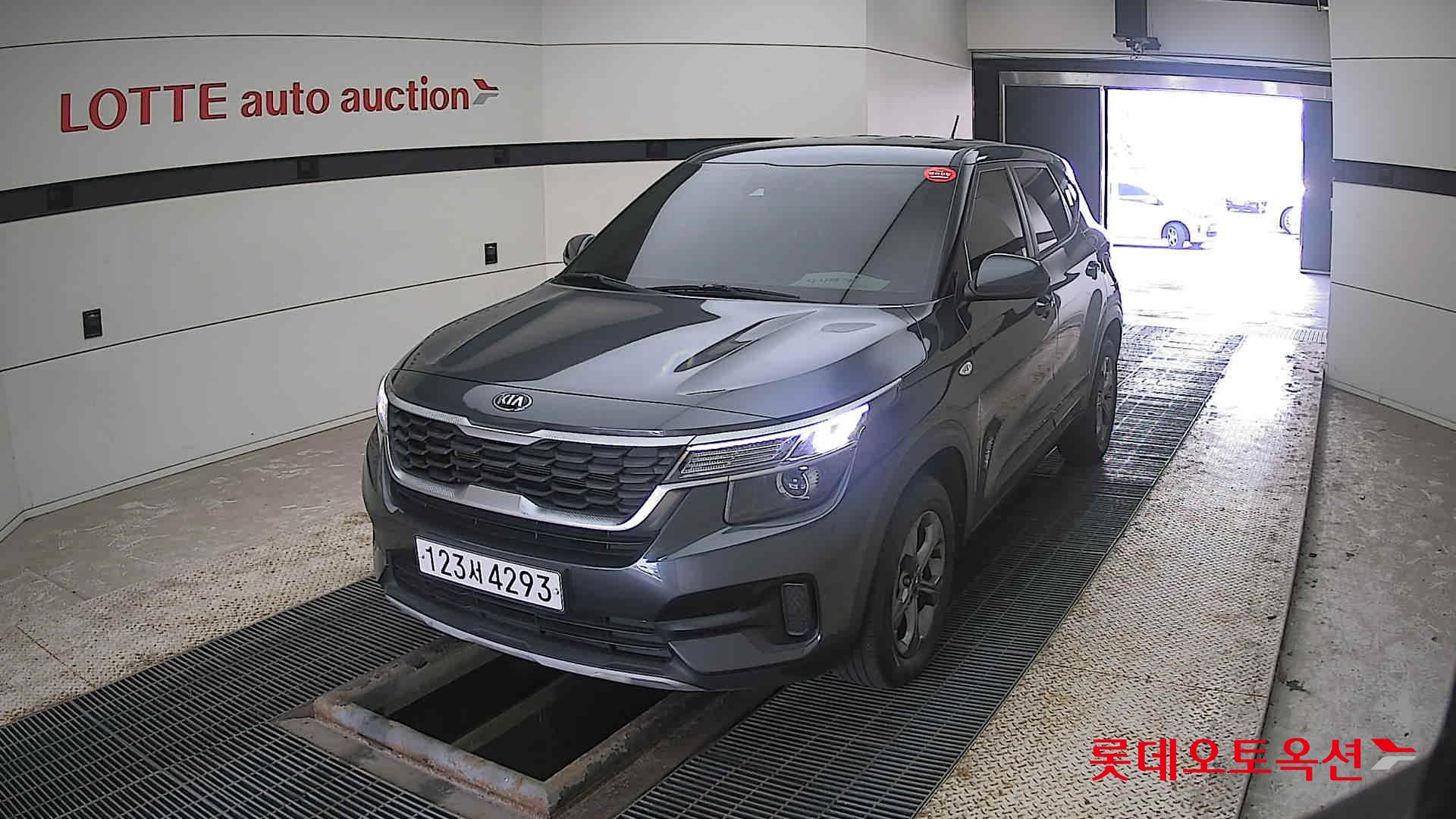 Kia Seltos 2020 Gravity Gray из Кореи