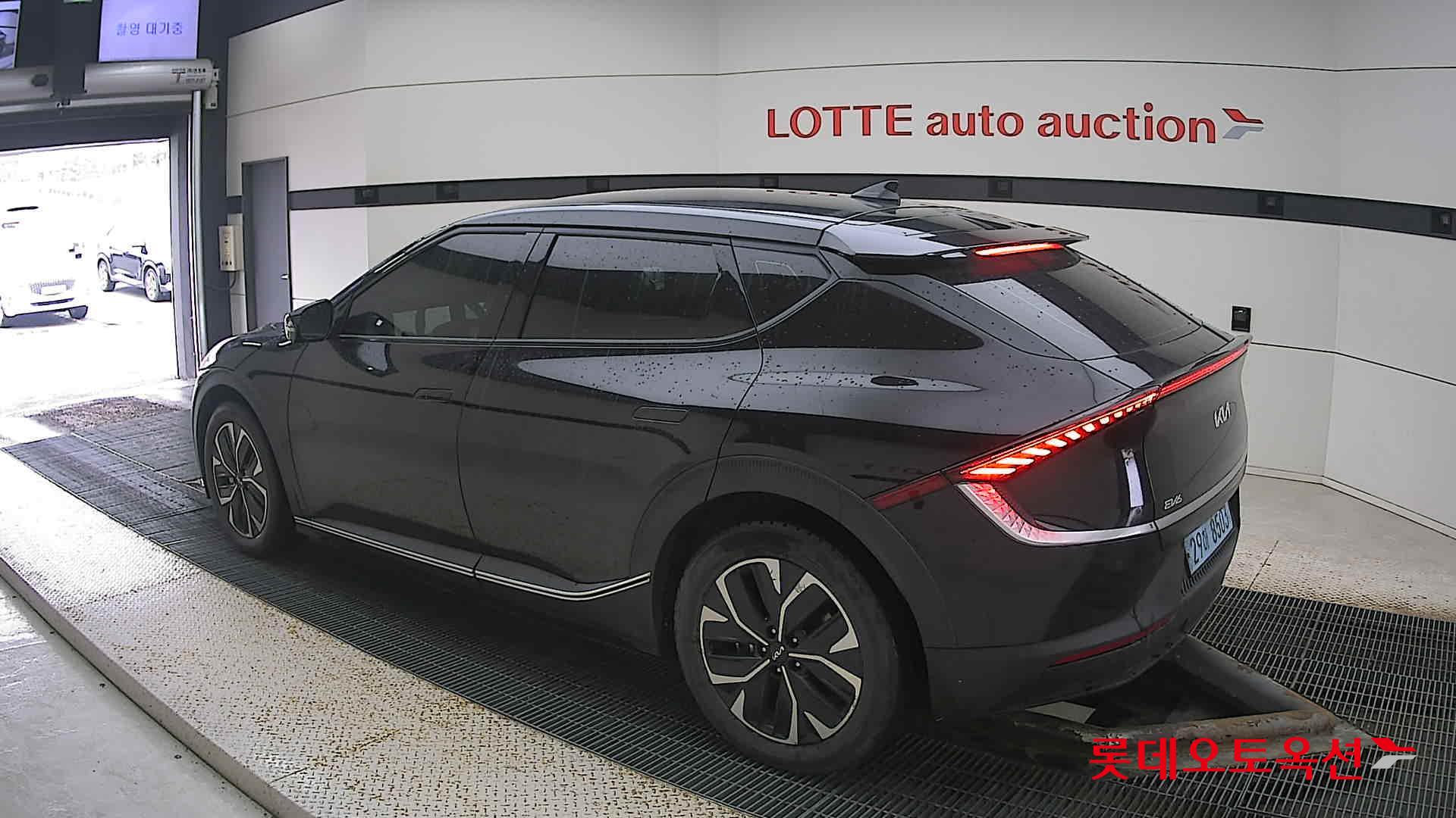 Kia EV6 id 3471562 из Кореи 10