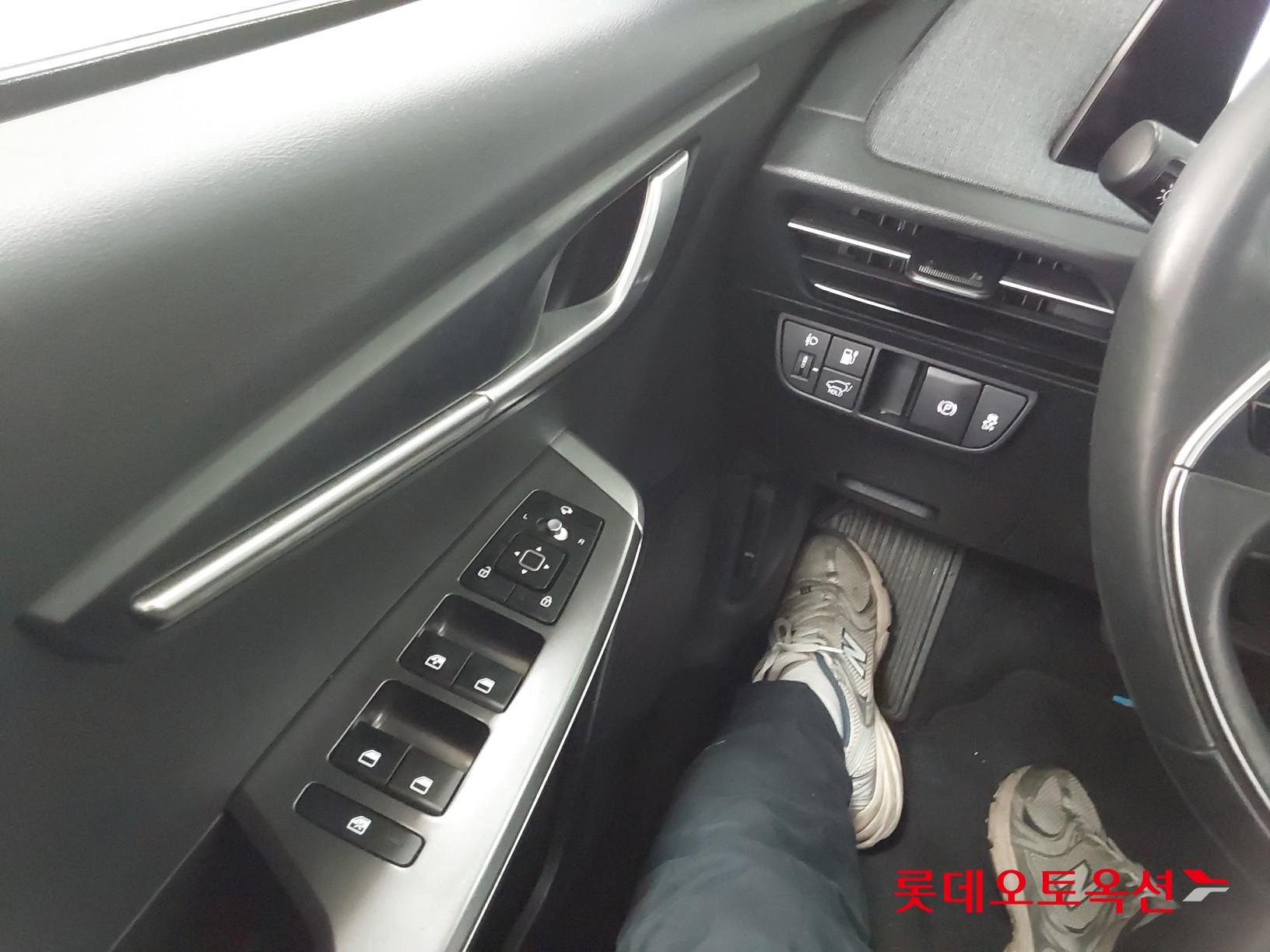 Kia EV6 id 3471562 из Кореи 28