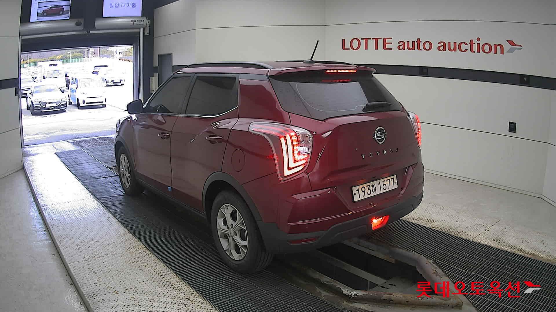 SsangYong Tivoli 2022 Cherry Red из Кореи, фото 6