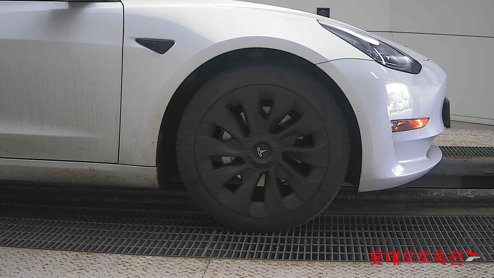 Tesla Model 3 Long Range id 3476499 из Кореи 23