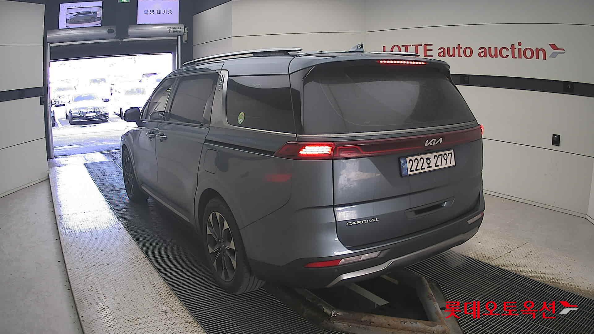 Kia Carnival Limousine id 3461971 из Кореи 9