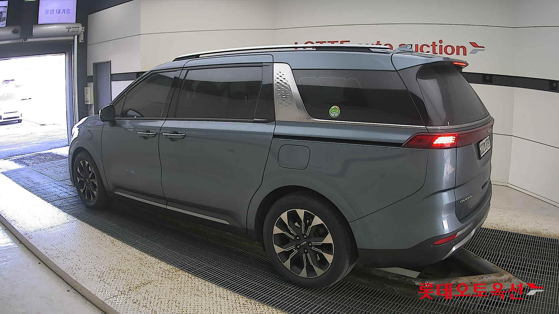 Kia Carnival Limousine id 3461971 из Кореи 10