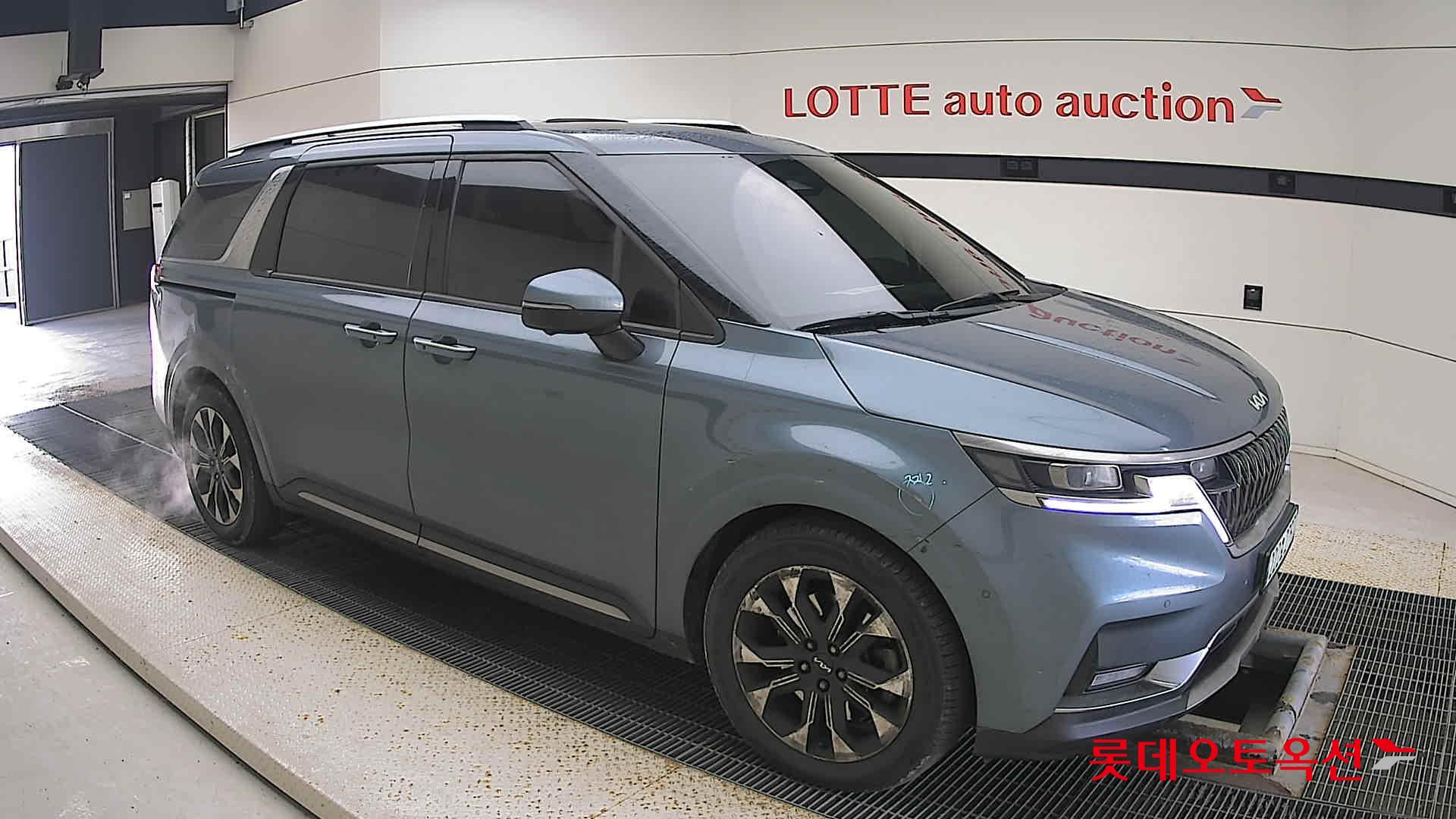 Kia Carnival Limousine id 3461971 из Кореи 16