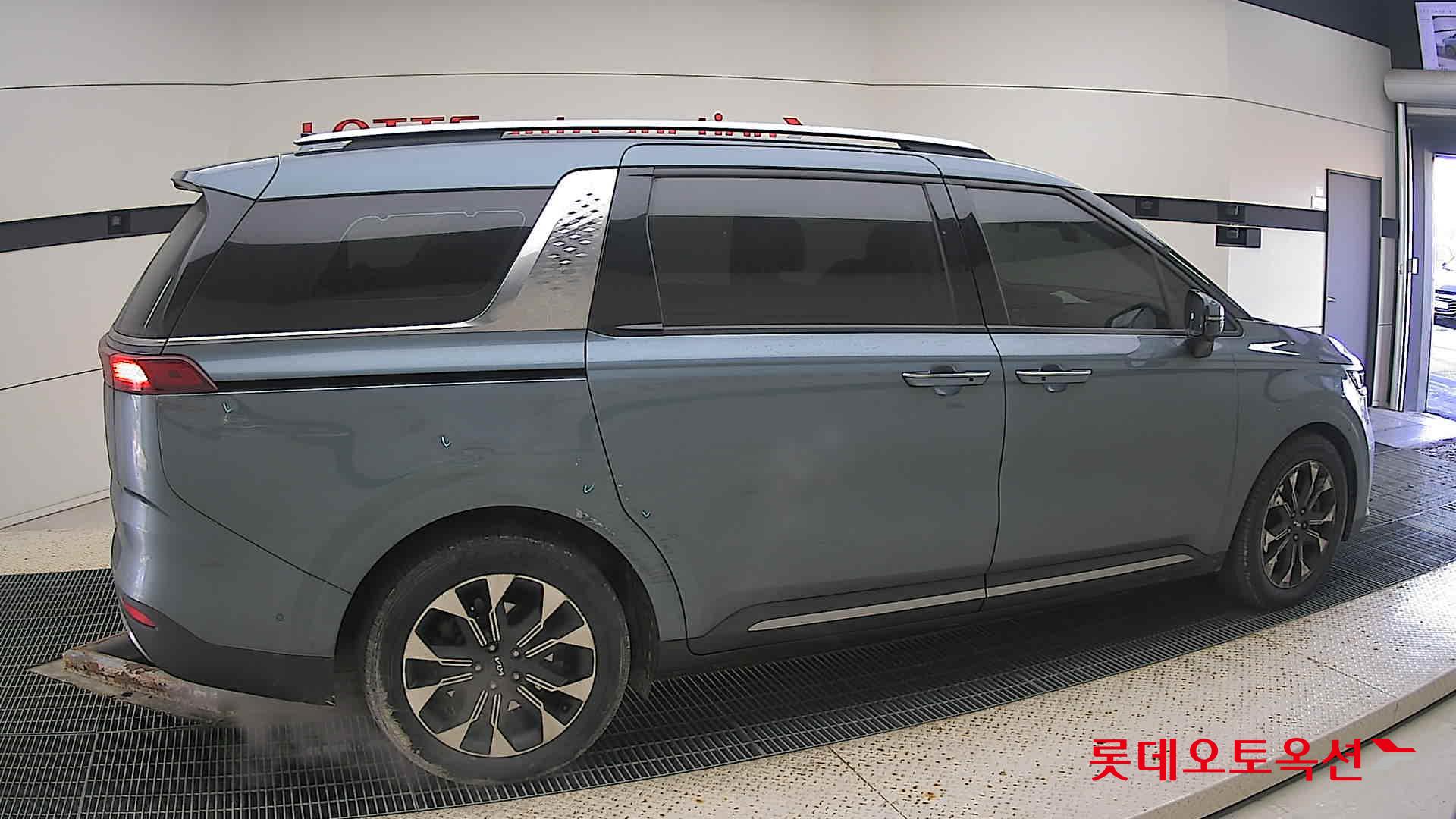 Kia Carnival Limousine id 3461971 из Кореи 18