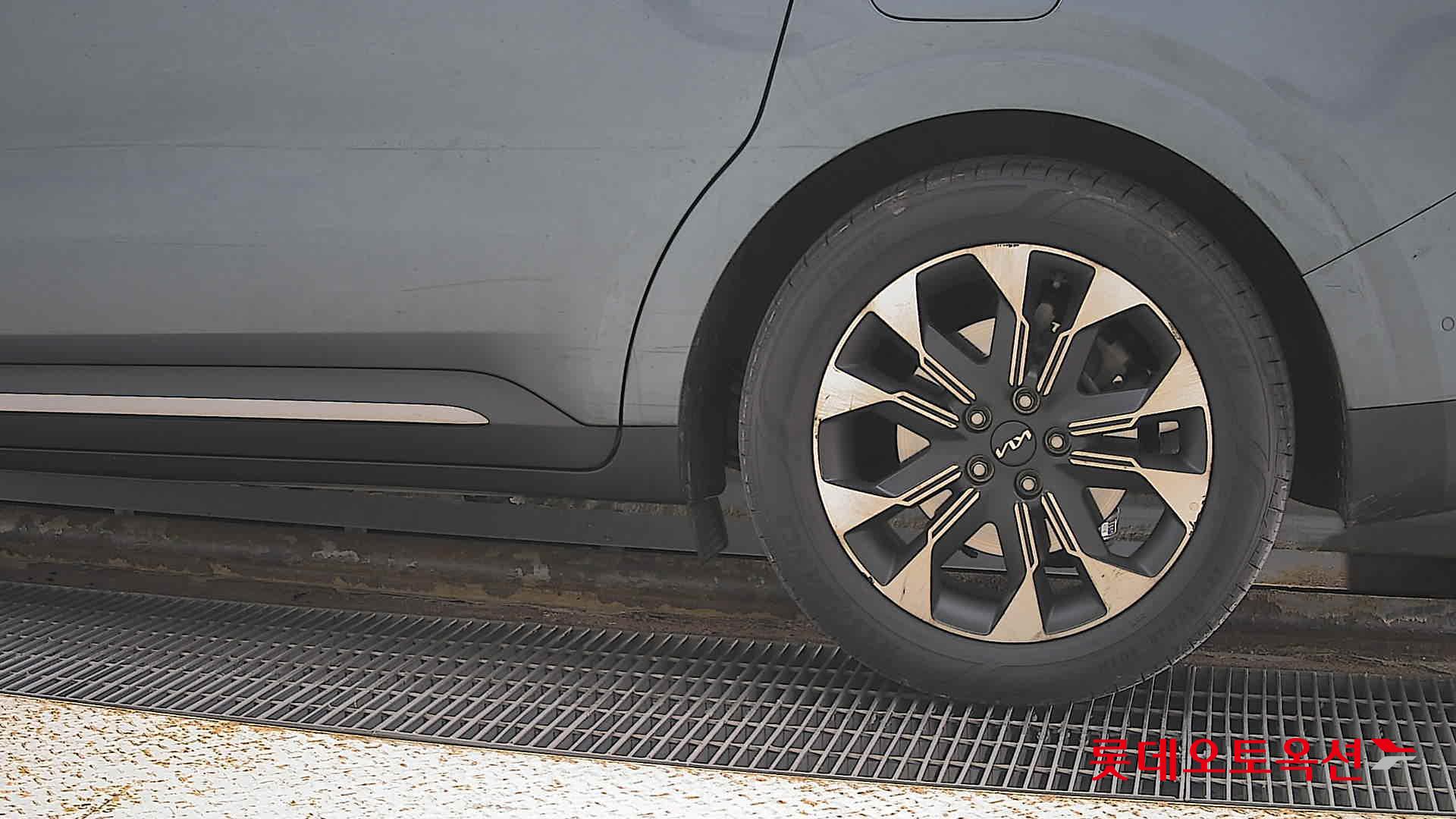 Kia Carnival Limousine id 3461971 из Кореи 22