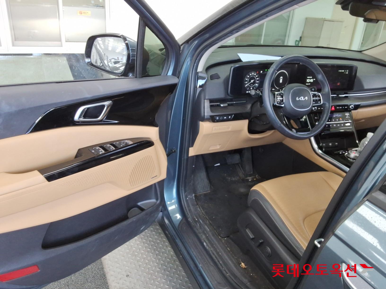 Kia Carnival Limousine id 3461971 из Кореи 35