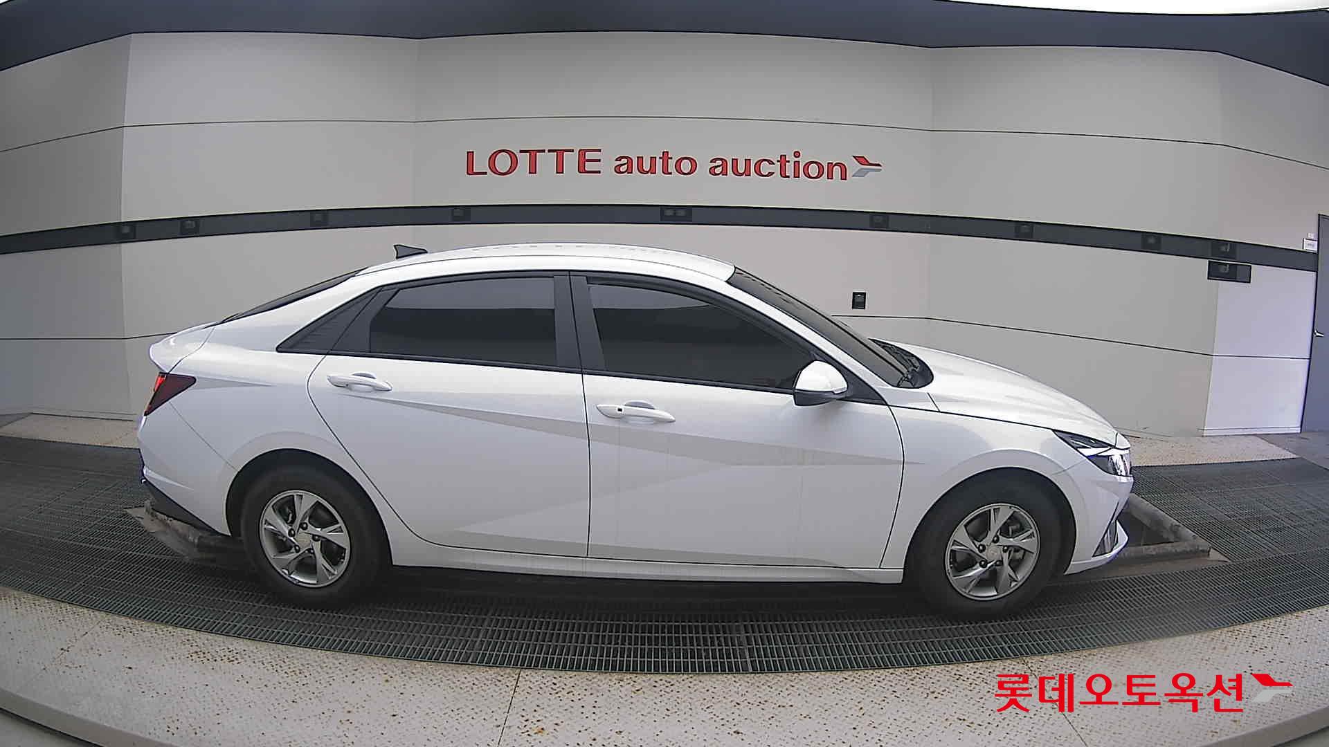 Hyundai Avante 2021 Polar White из Кореи, фото 3