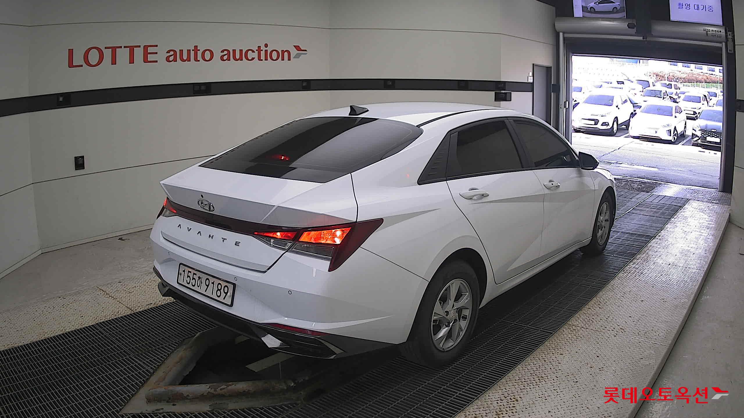 Hyundai Avante 2021 Polar White из Кореи, фото 4