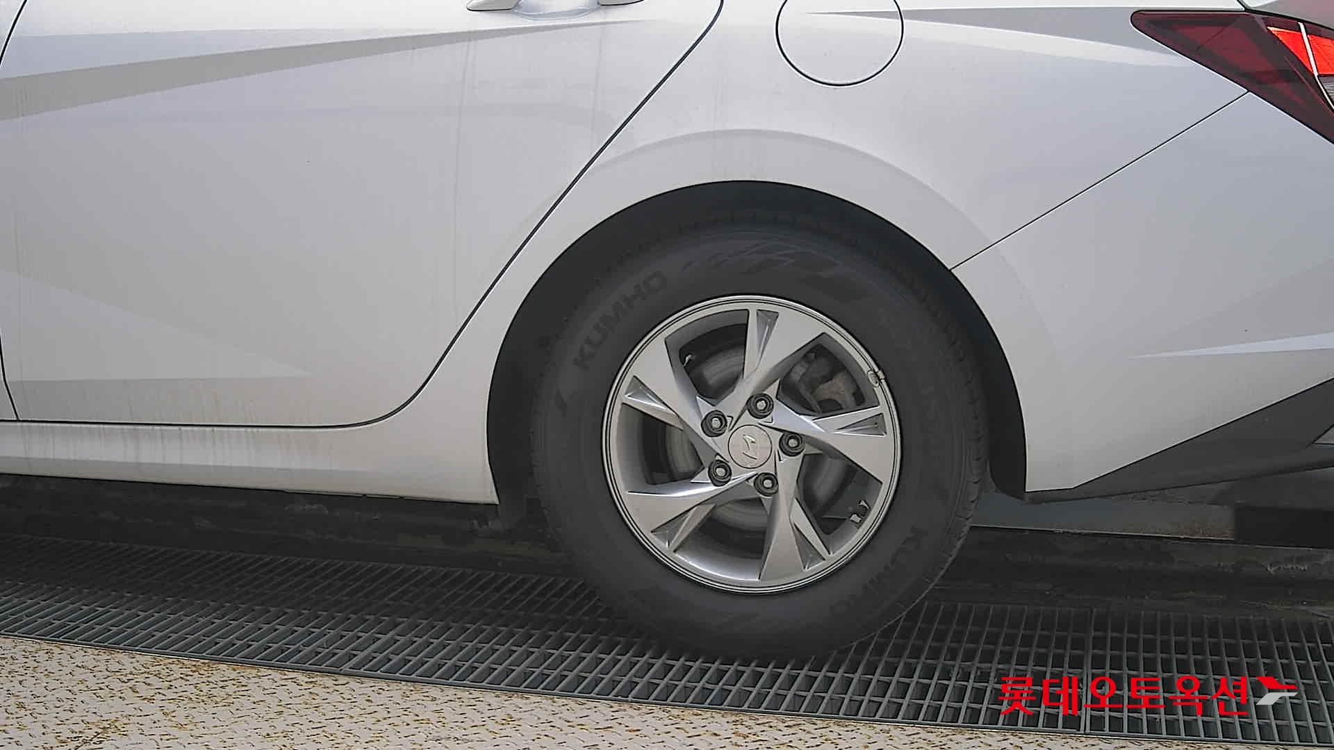 Hyundai Avante id 3466810 из Кореи 22