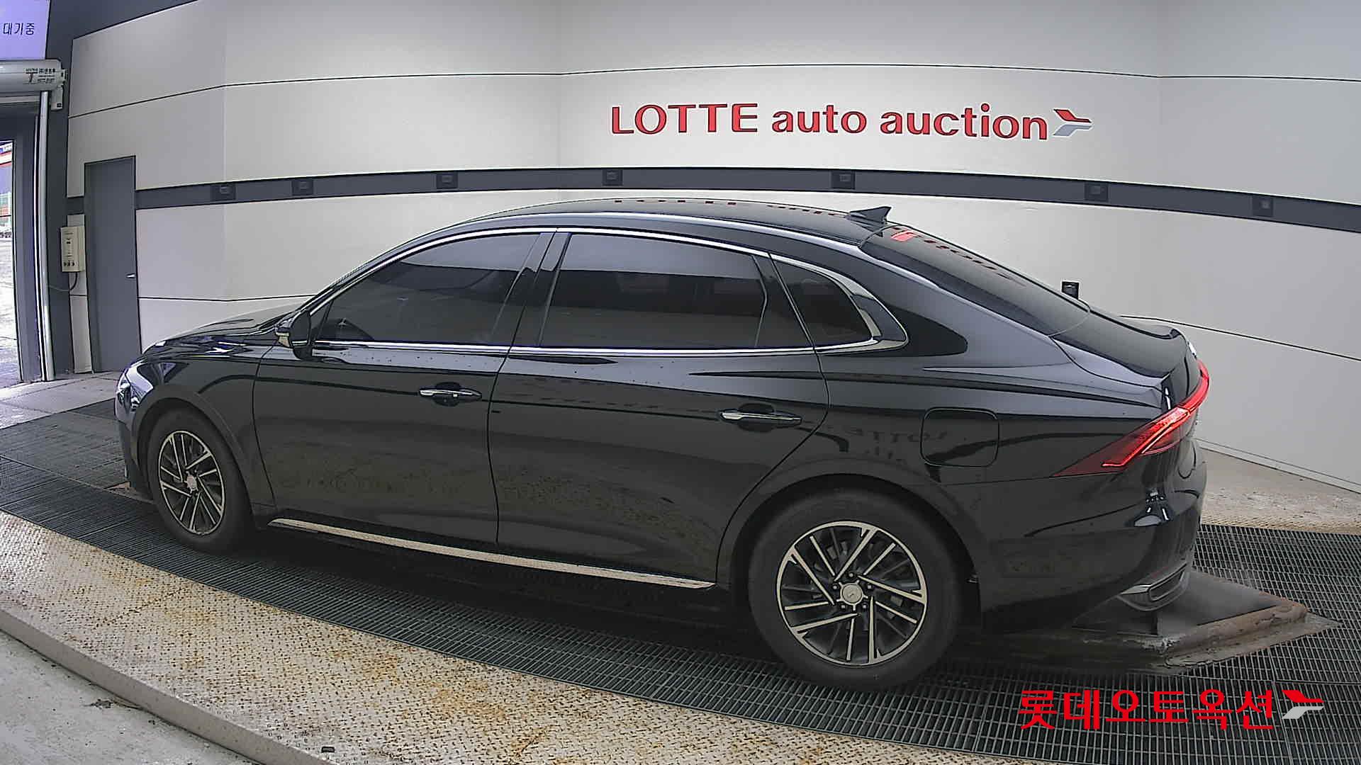 Hyundai Grandeur id 3809905 из Кореи 11