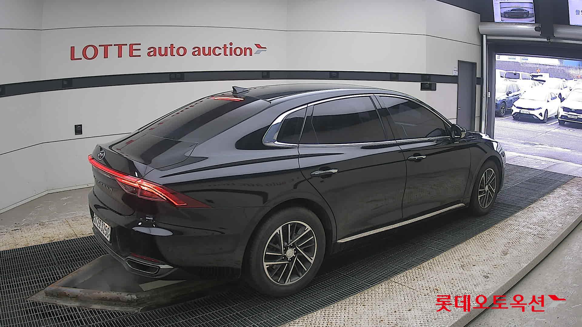 Hyundai Grandeur id 3809905 из Кореи 19