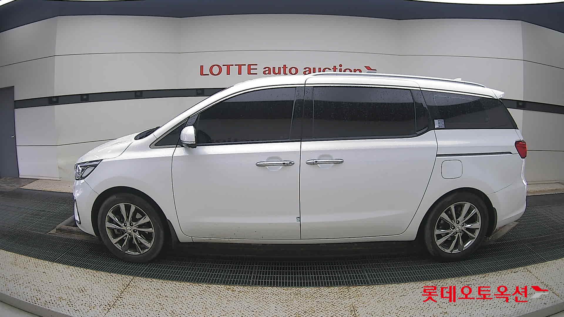 Kia Carnival id 3471529 из Кореи 7