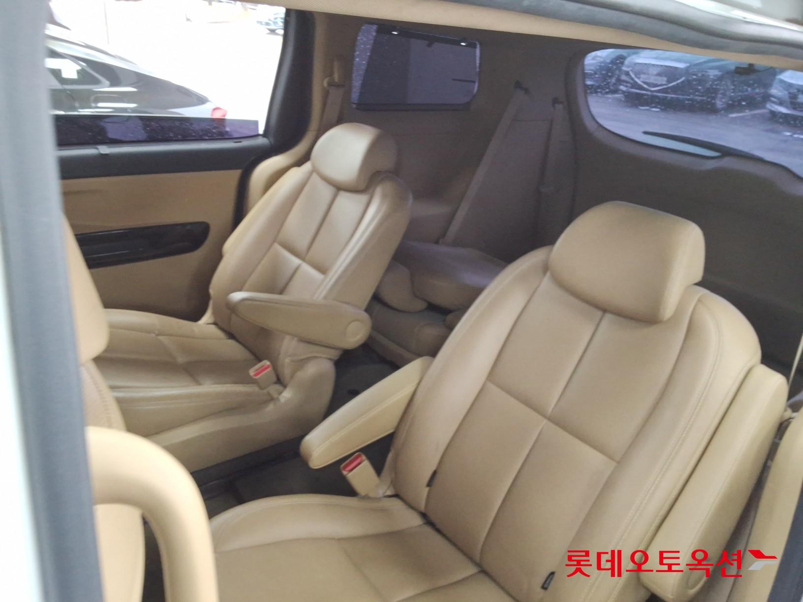 Kia Carnival id 3471529 из Кореи 36