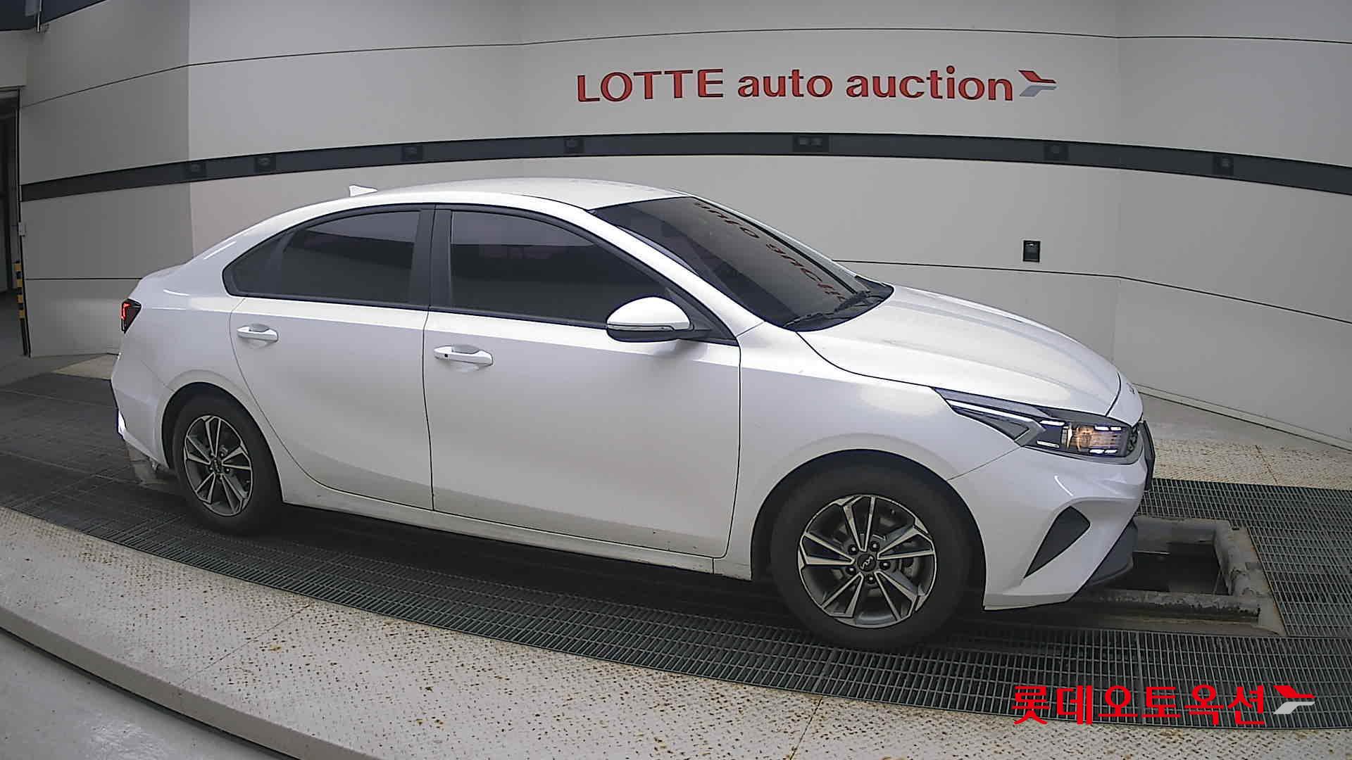 Kia K3 id 3466847 из Кореи 17