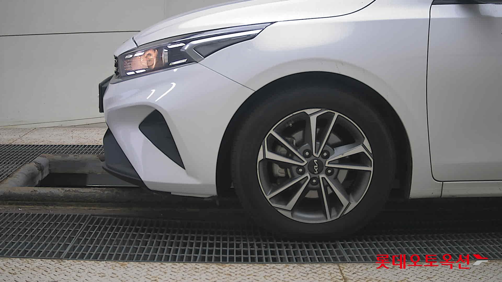 Kia K3 id 3466847 из Кореи 21