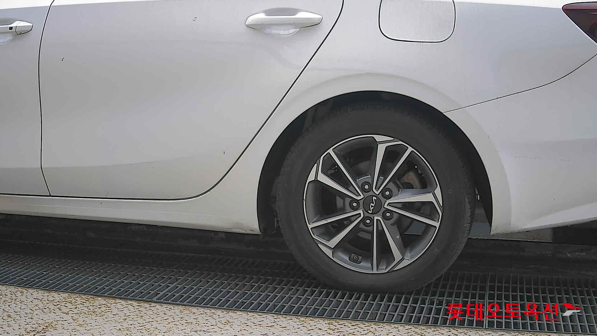 Kia K3 id 3466847 из Кореи 22