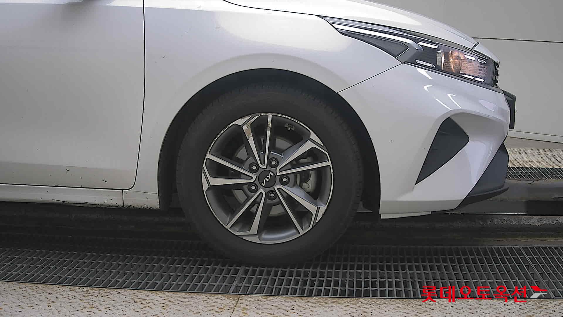 Kia K3 id 3466847 из Кореи 23