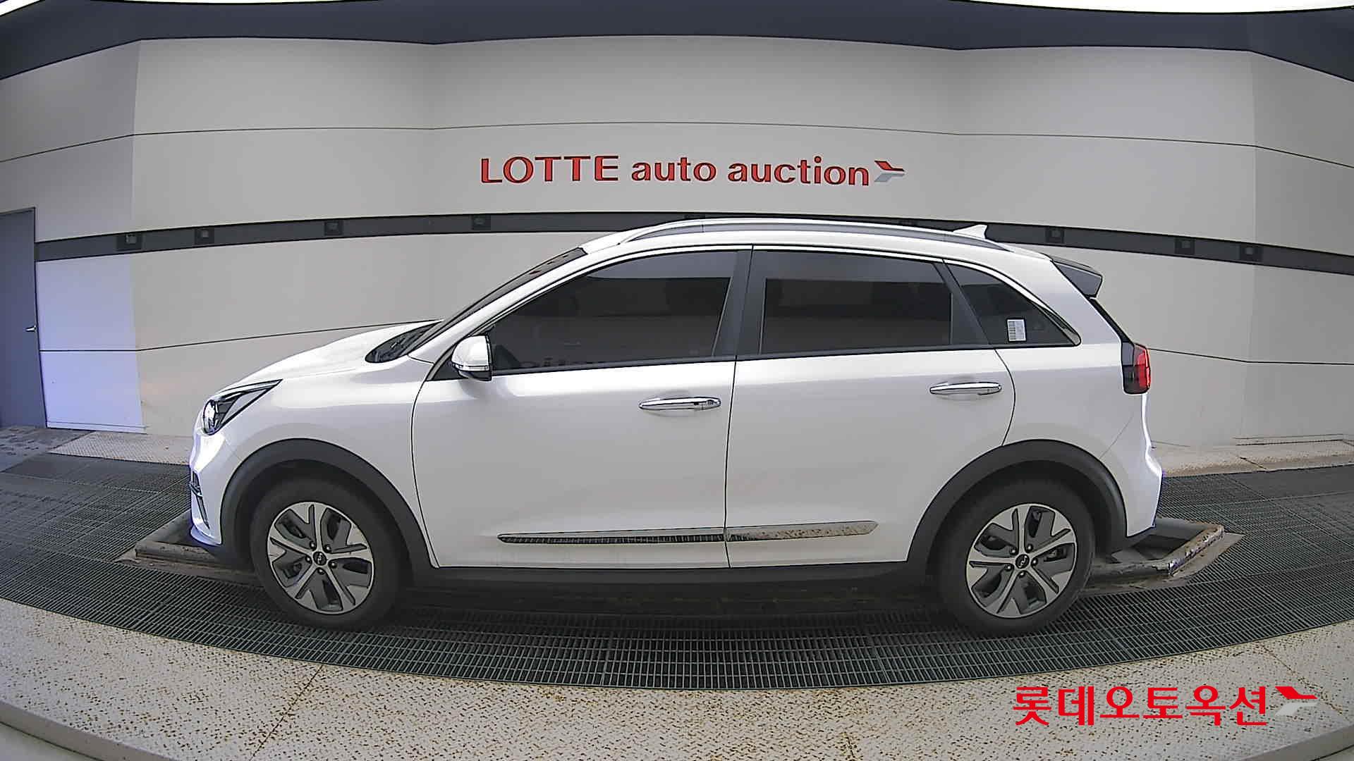 Kia Niro EV id 3476487 из Кореи 7