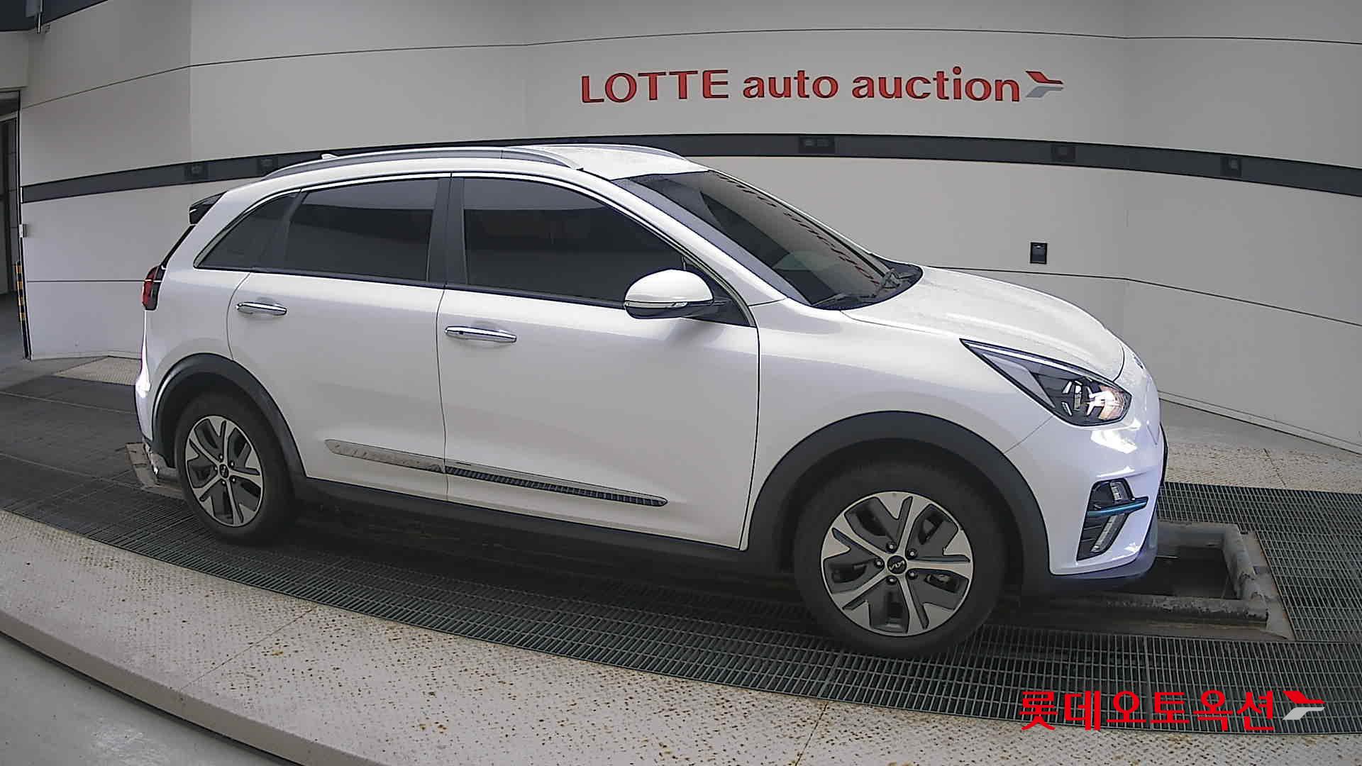Kia Niro EV id 3476487 из Кореи 17