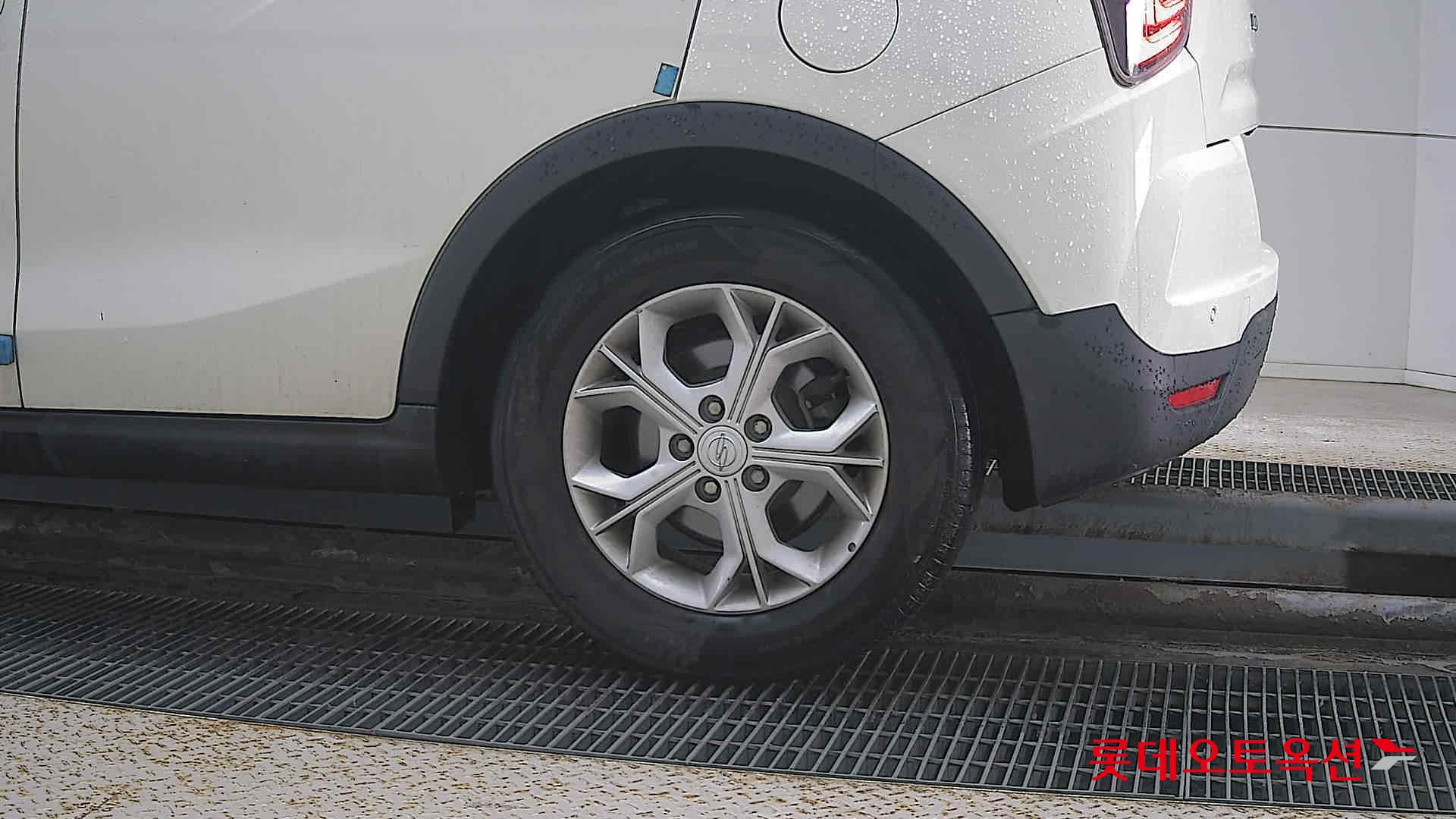 SsangYong Tivoli id 3471596 из Кореи 22