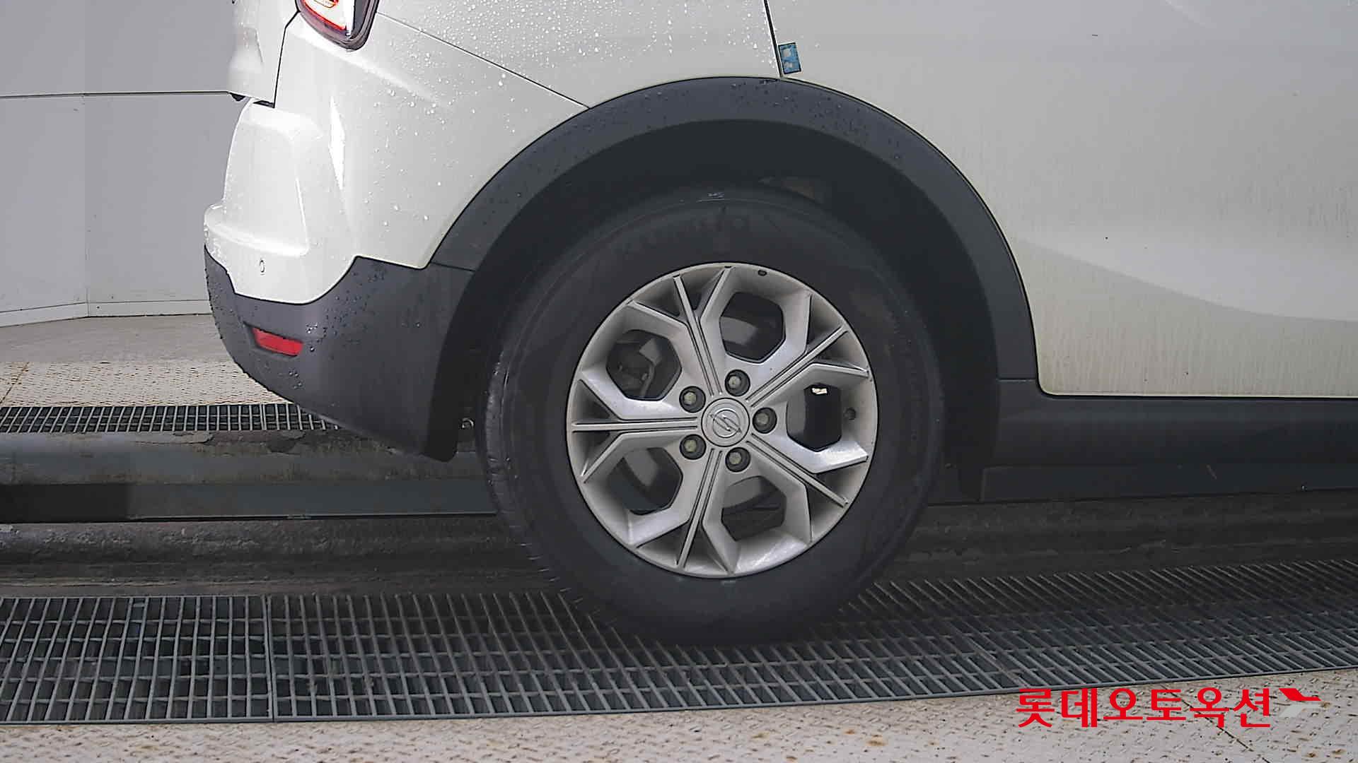 SsangYong Tivoli id 3471596 из Кореи 24