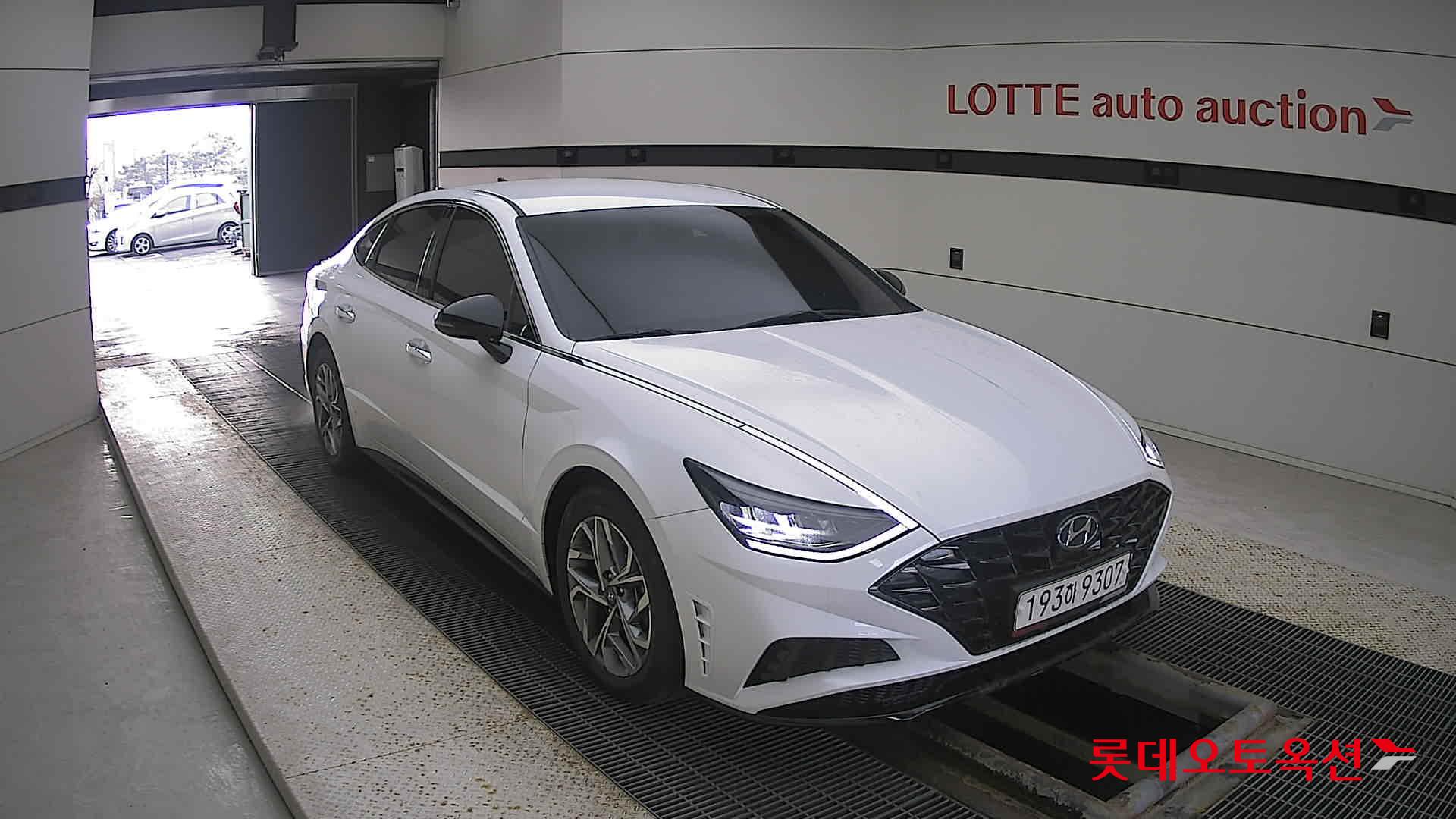 Hyundai Sonata 2022 Creamy White Pearl (optional) из Кореи, фото 2