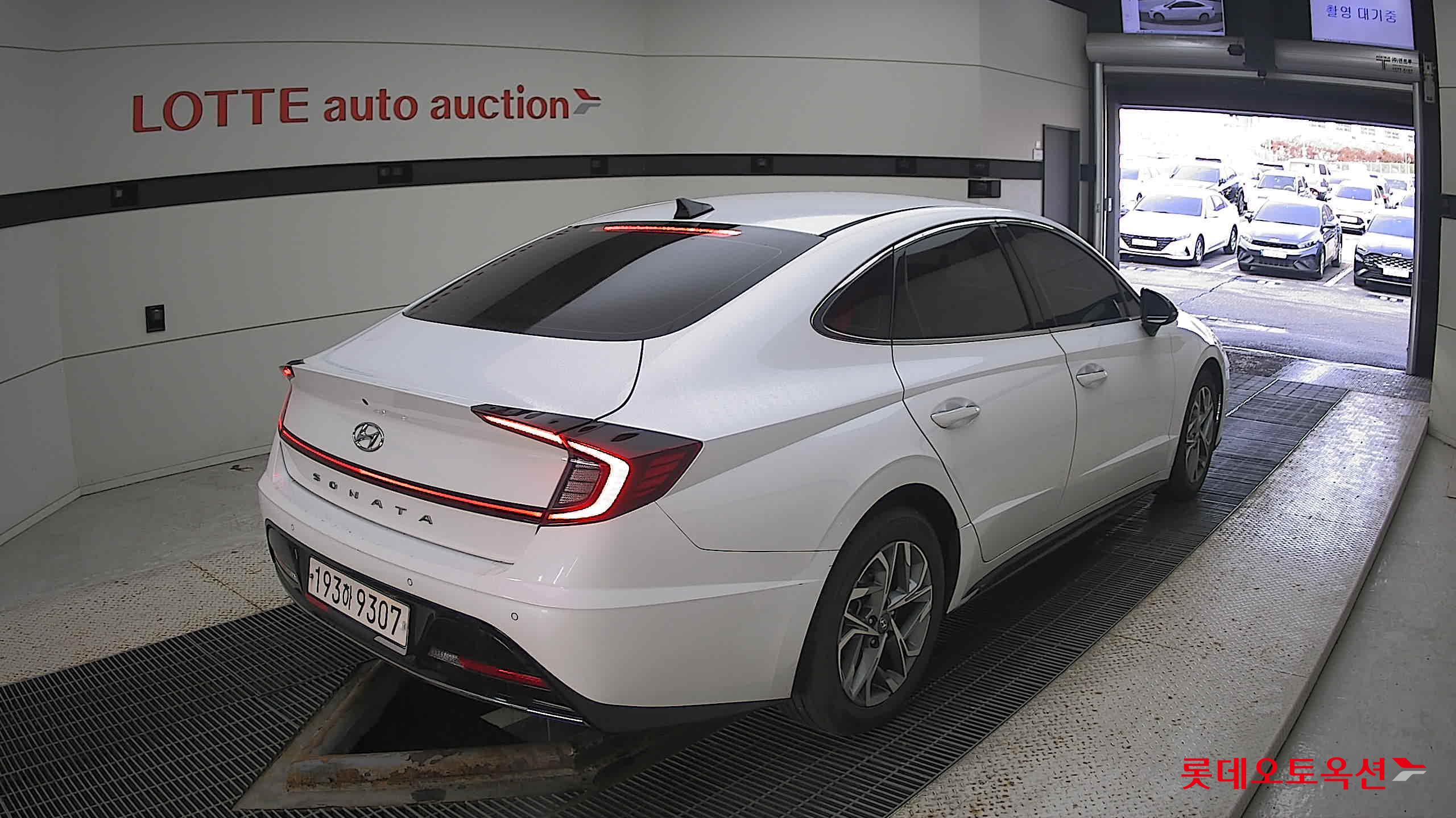 Hyundai Sonata 2022 Creamy White Pearl (optional) из Кореи, фото 4