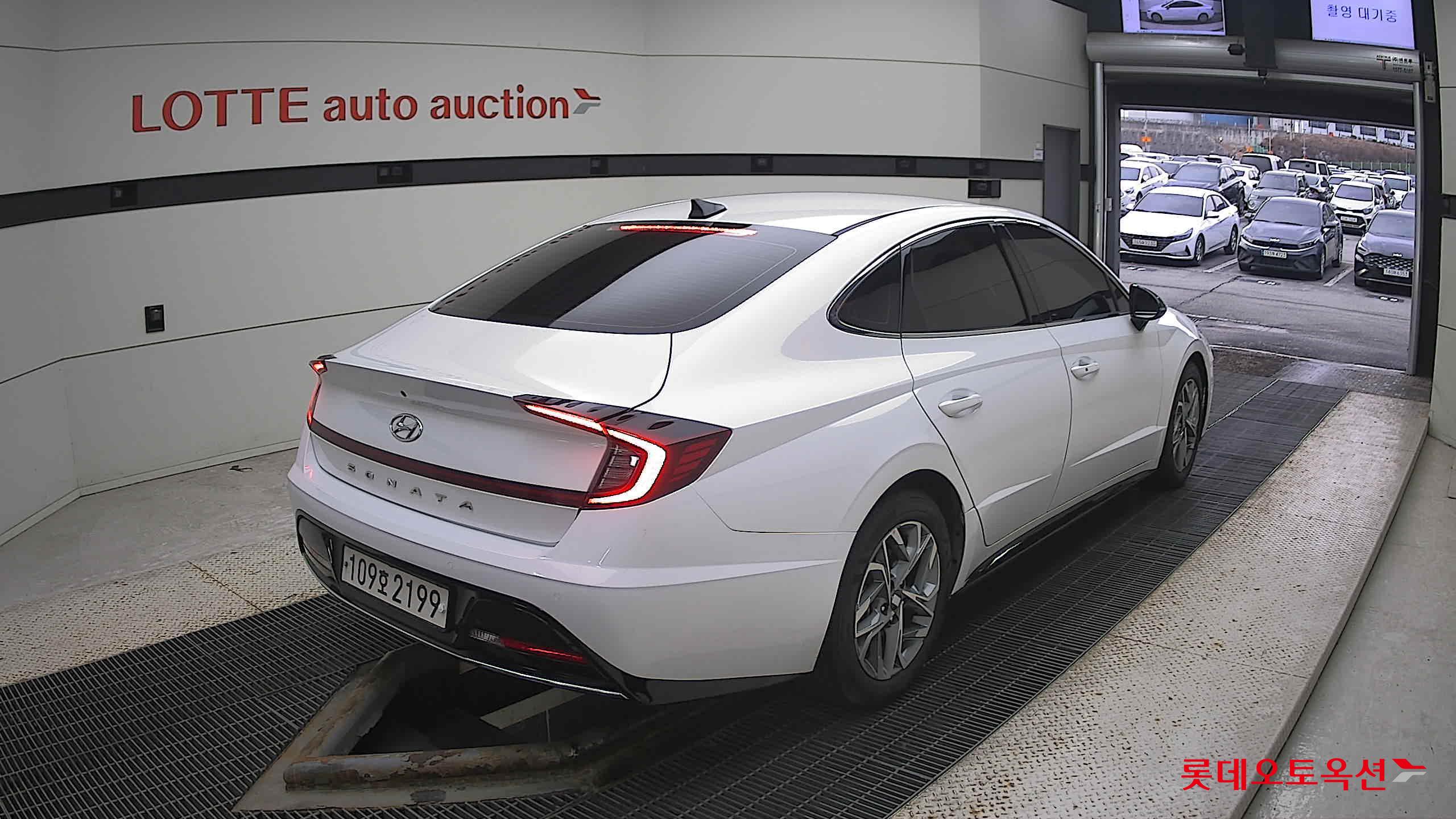Hyundai Sonata 2022 Creamy White Pearl (optional) из Кореи, фото 4
