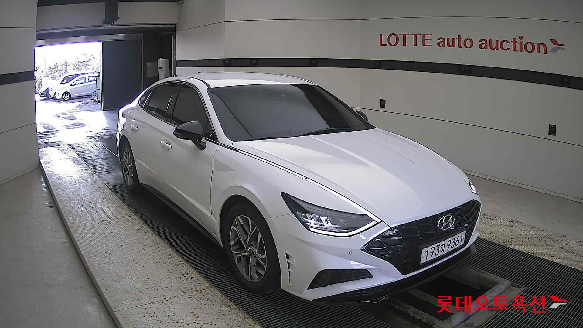 Hyundai Sonata 2022 Creamy White Pearl (optional) из Кореи, фото 2