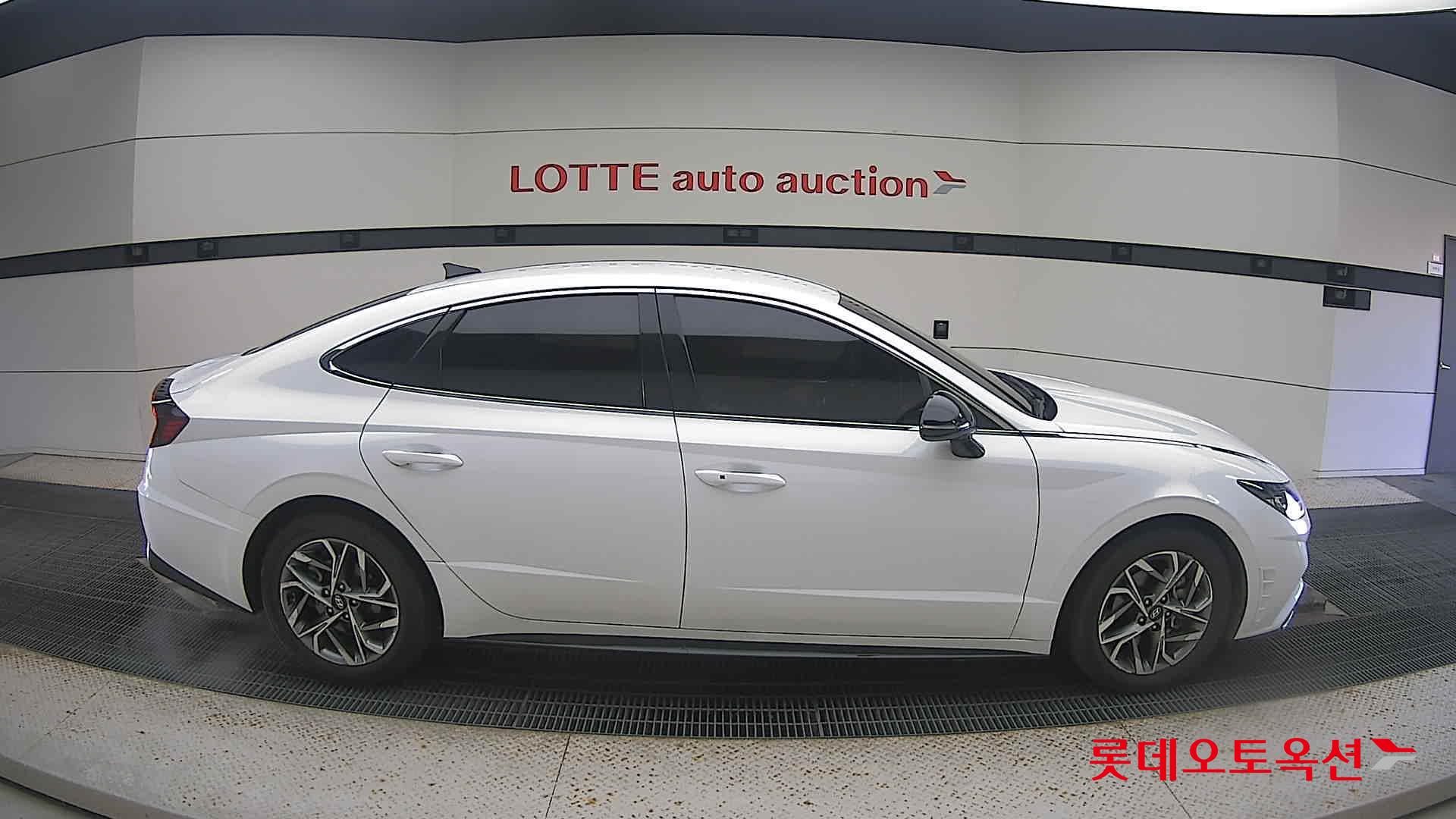 Hyundai Sonata 2022 Creamy White Pearl (optional) из Кореи, фото 3