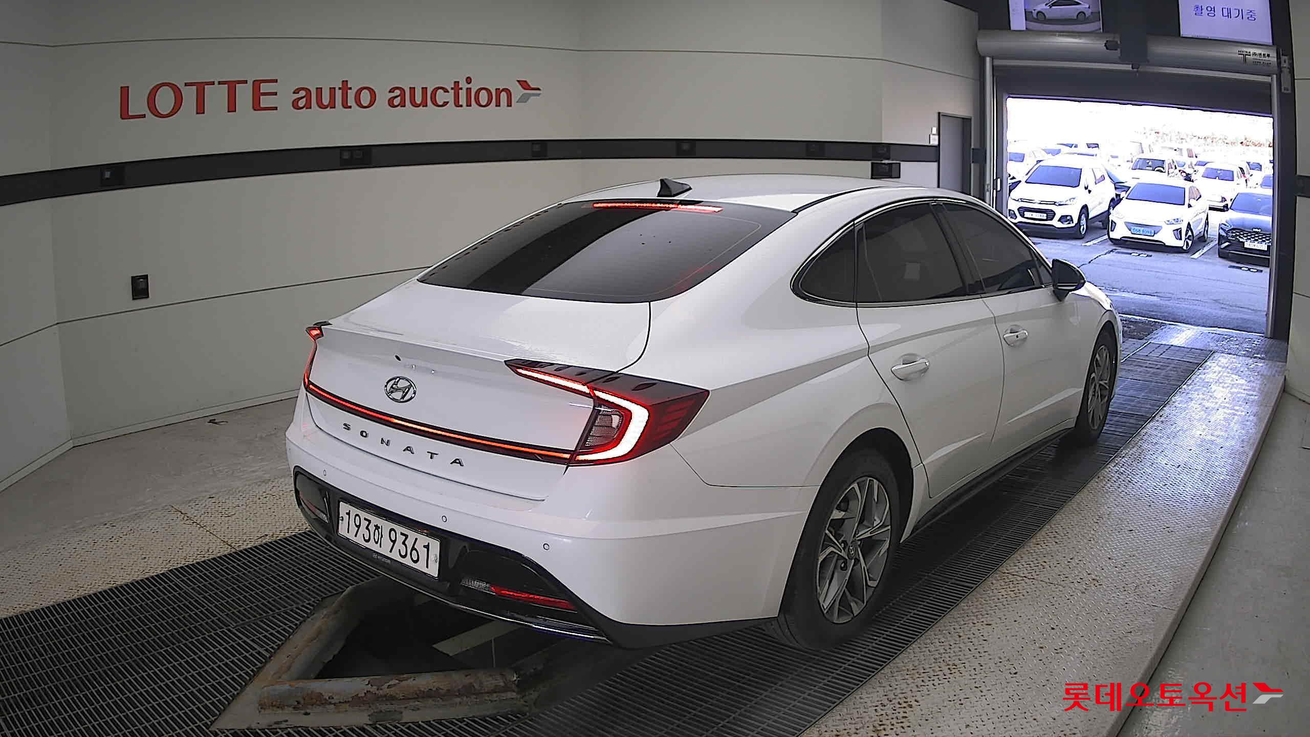 Hyundai Sonata 2022 Creamy White Pearl (optional) из Кореи, фото 4