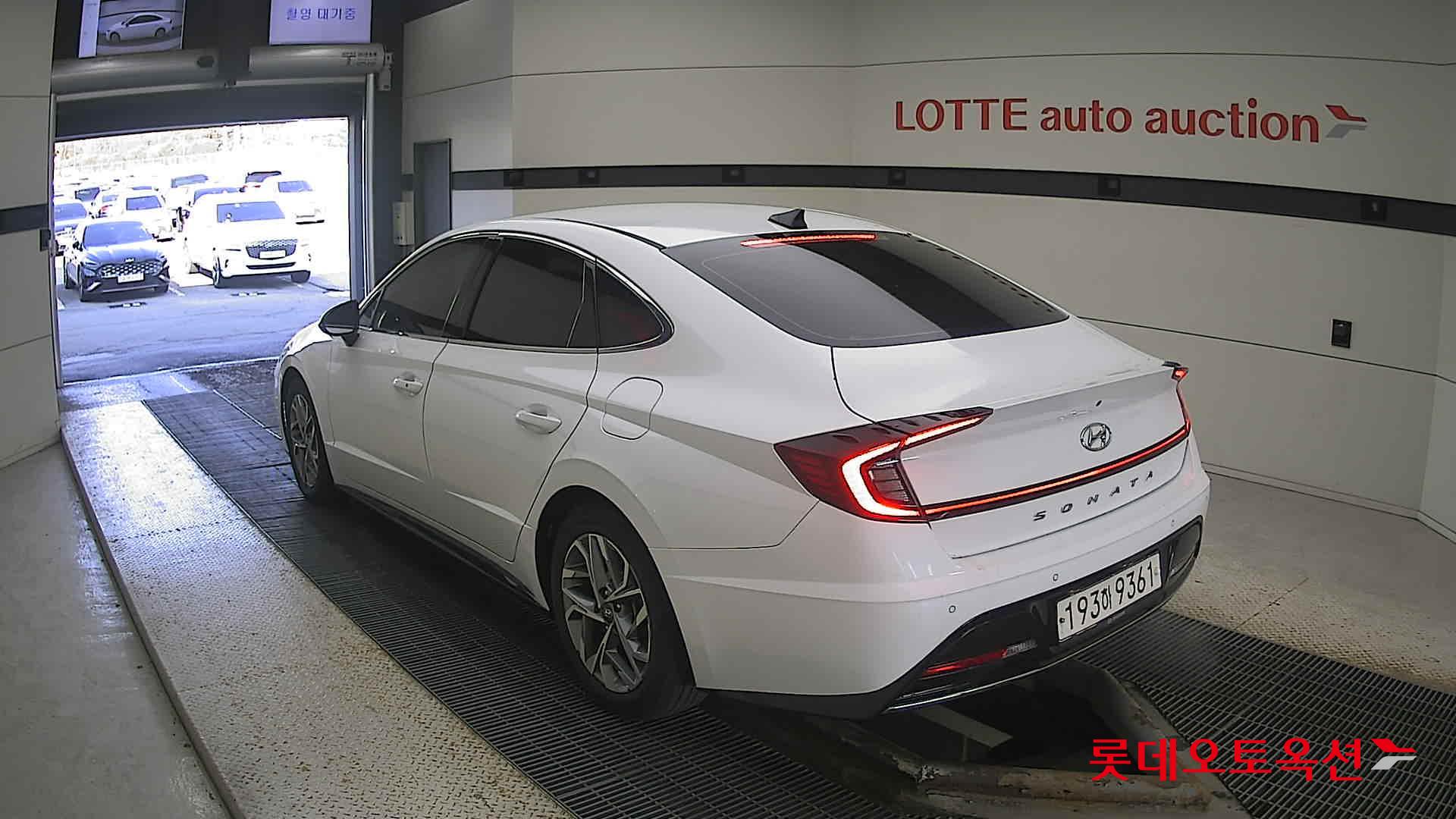 Hyundai Sonata 2022 Creamy White Pearl (optional) из Кореи, фото 6