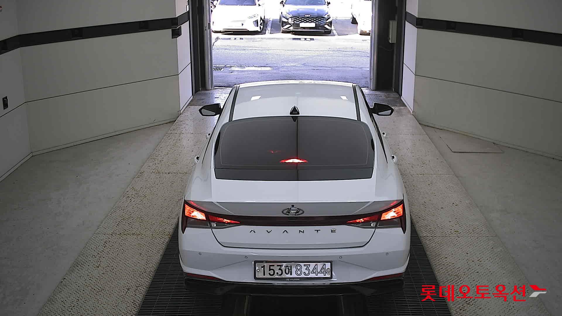 Hyundai Avante 2021 Polar White из Кореи, фото 5