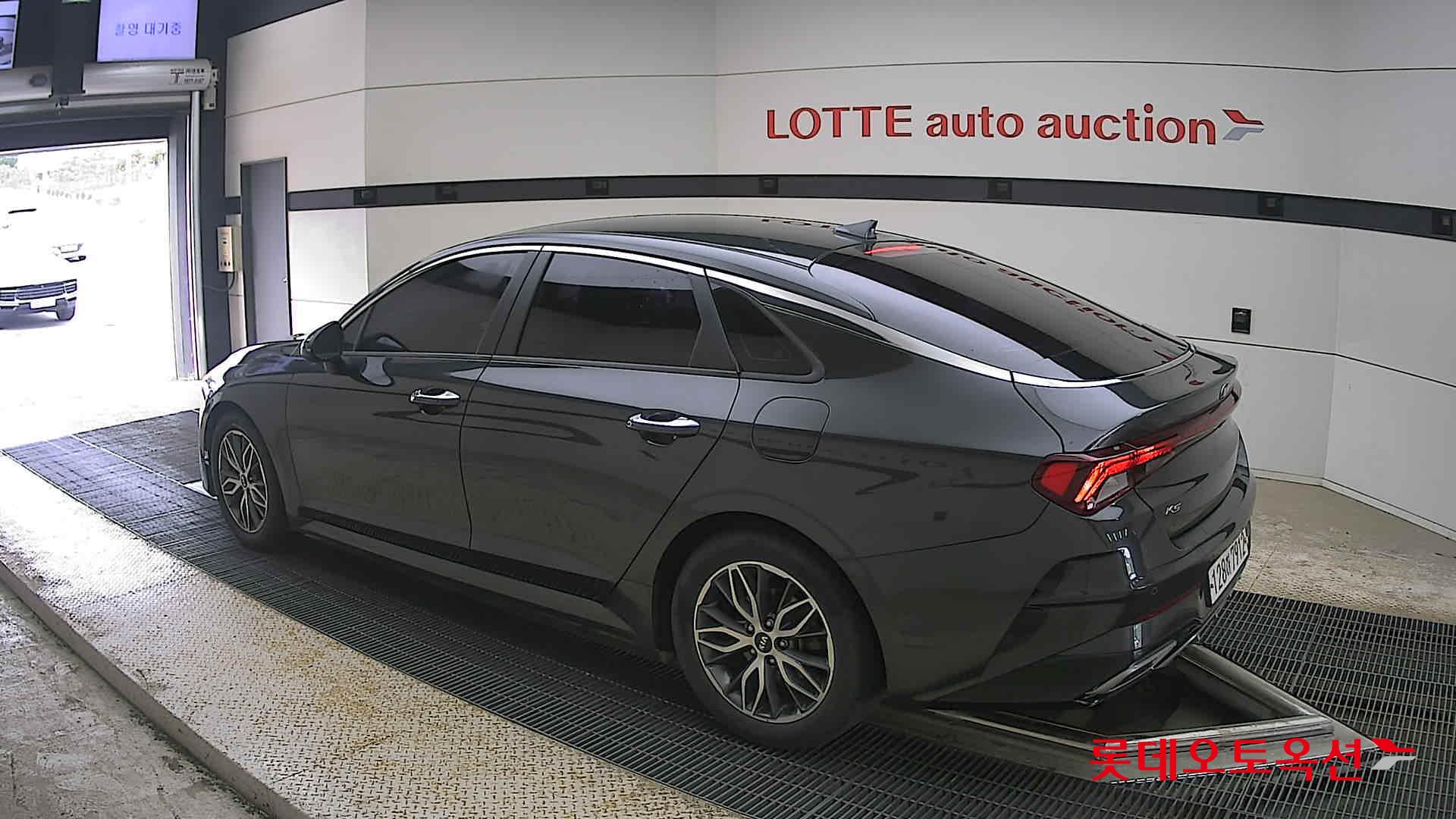 Kia K5 - 15