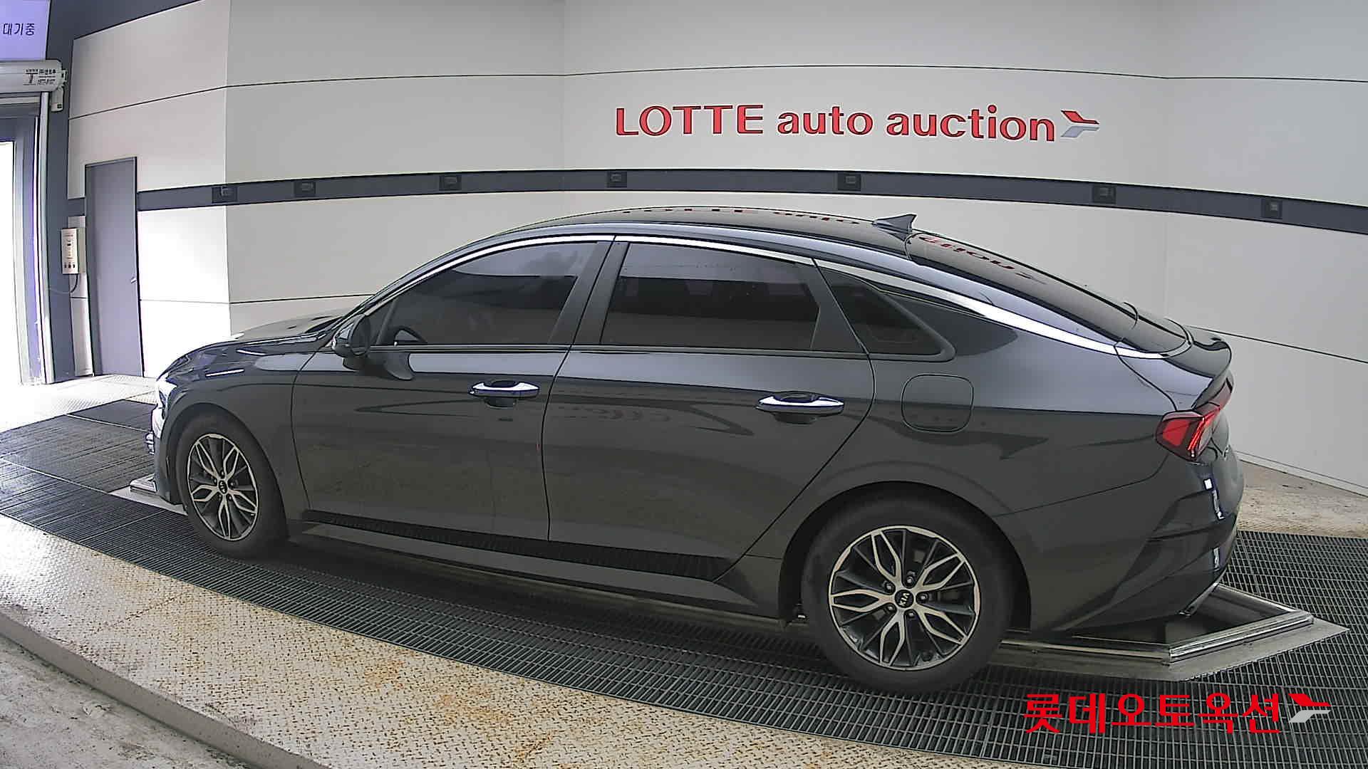 Kia K5 - 14