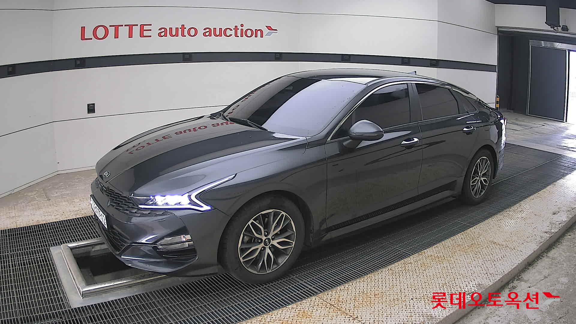 Kia K5 - 11