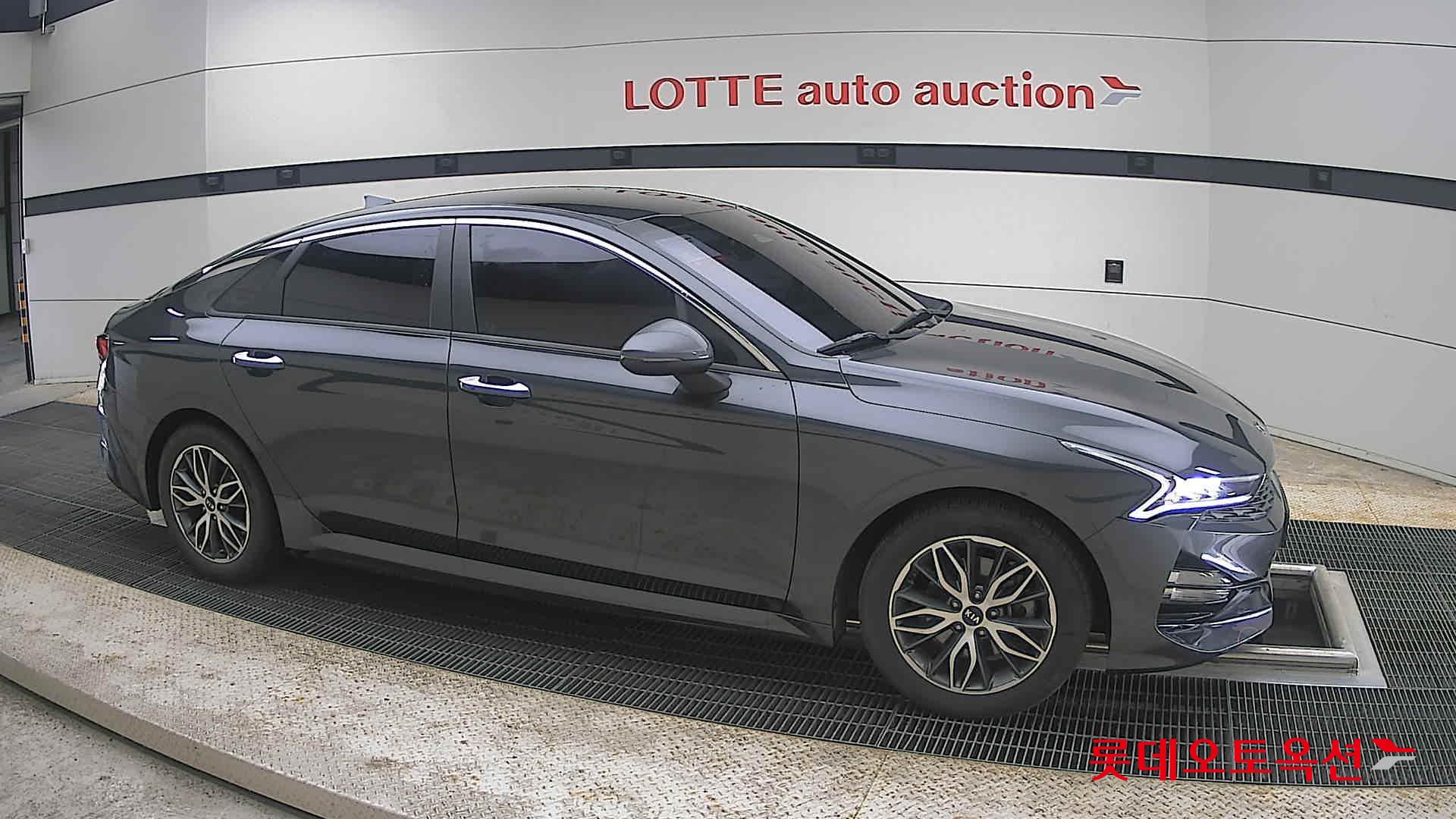 Kia K5 - 22