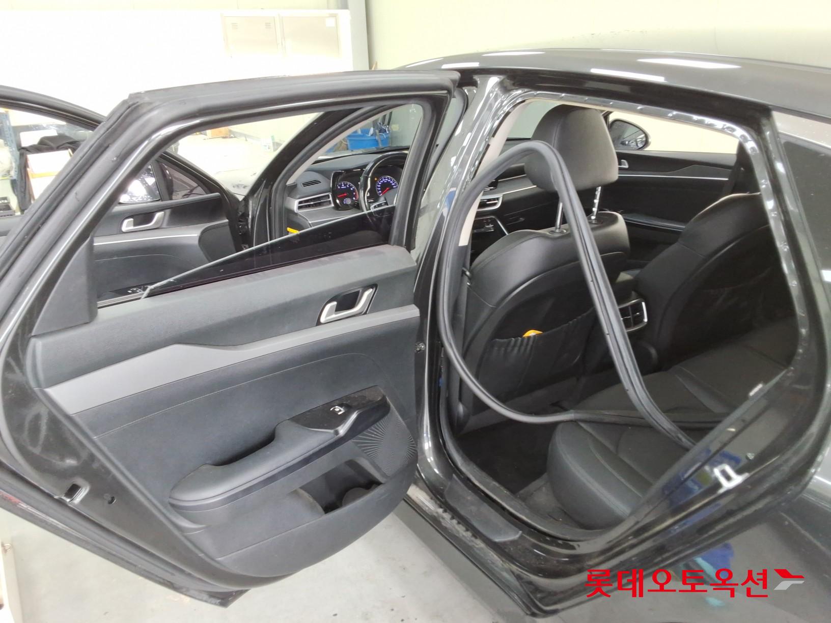 Kia K5 - 37