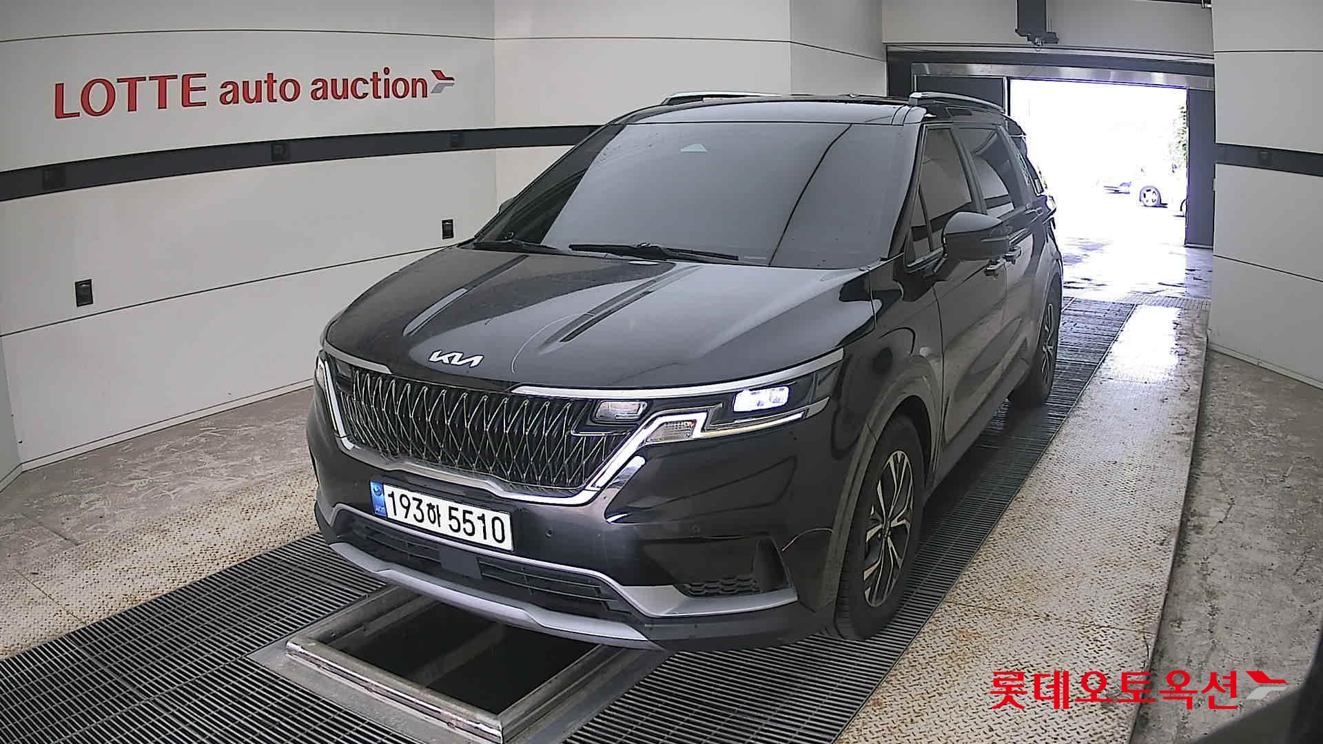 2022 - kia carnival