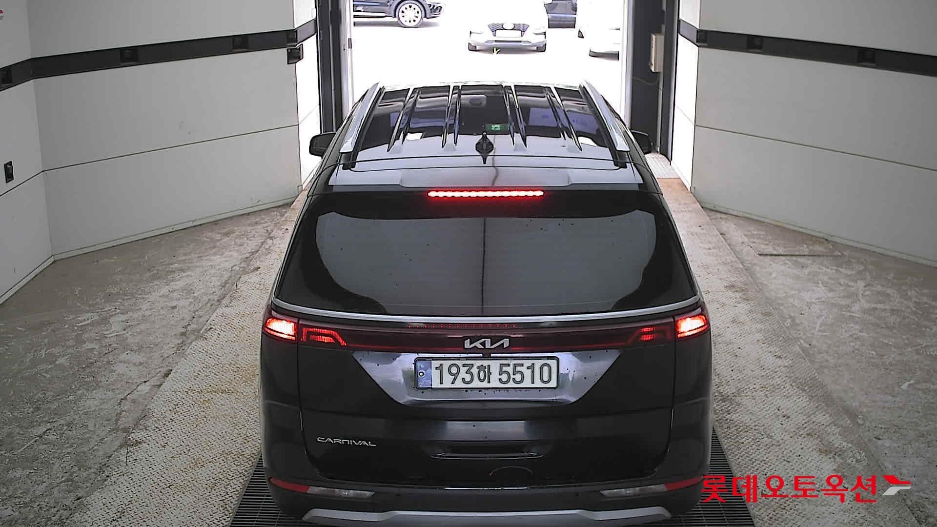 2022 - kia carnival
