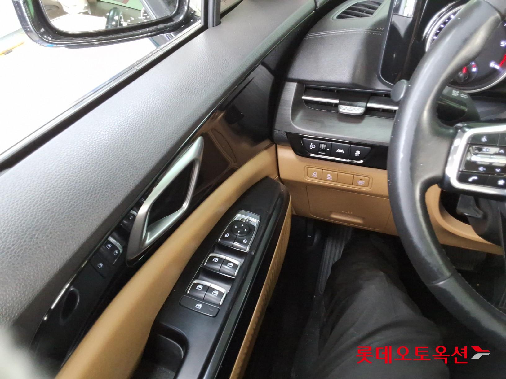 2022 - kia carnival